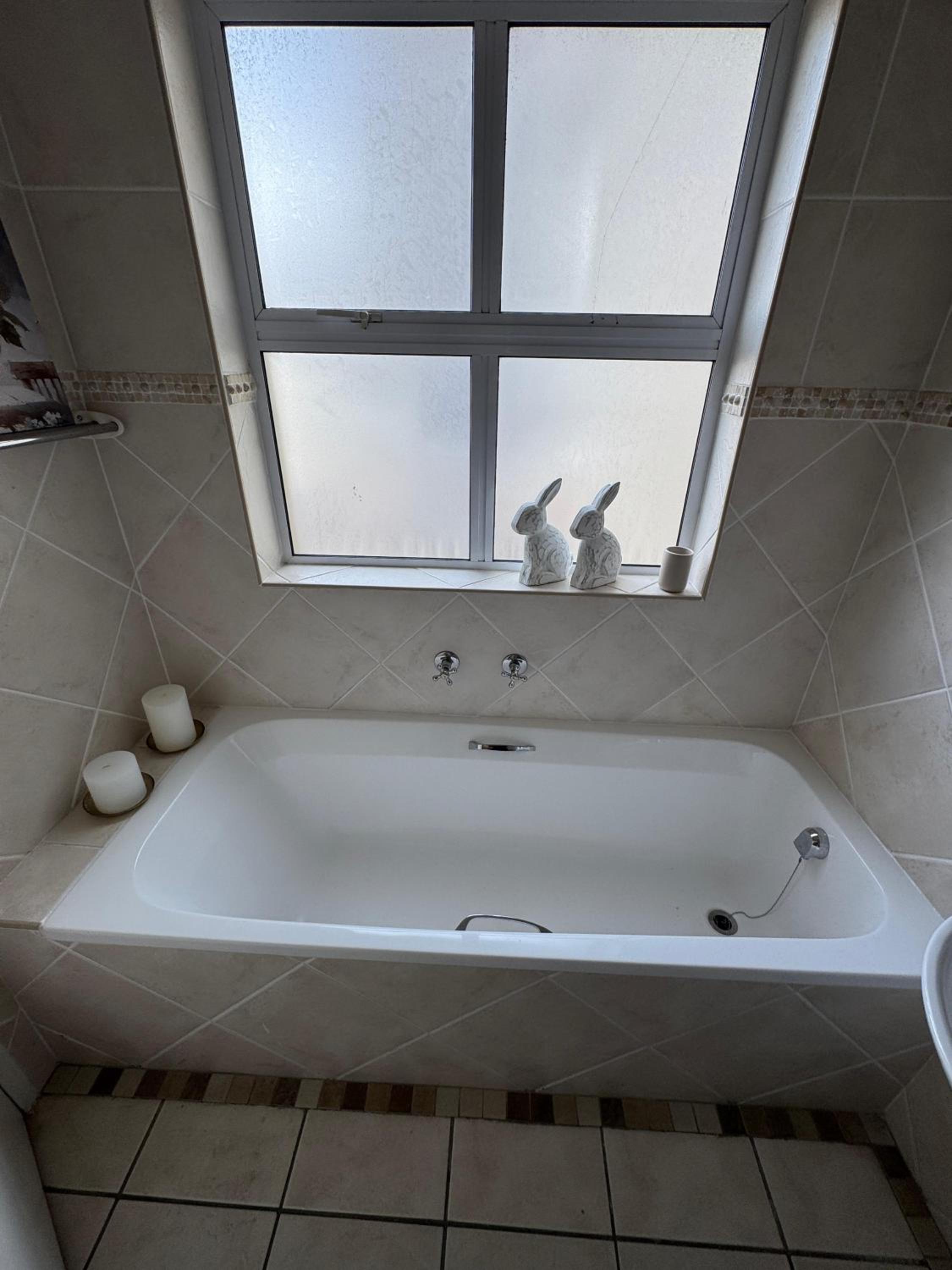 Unwind at Coral Bright 2BR Beach Apartment