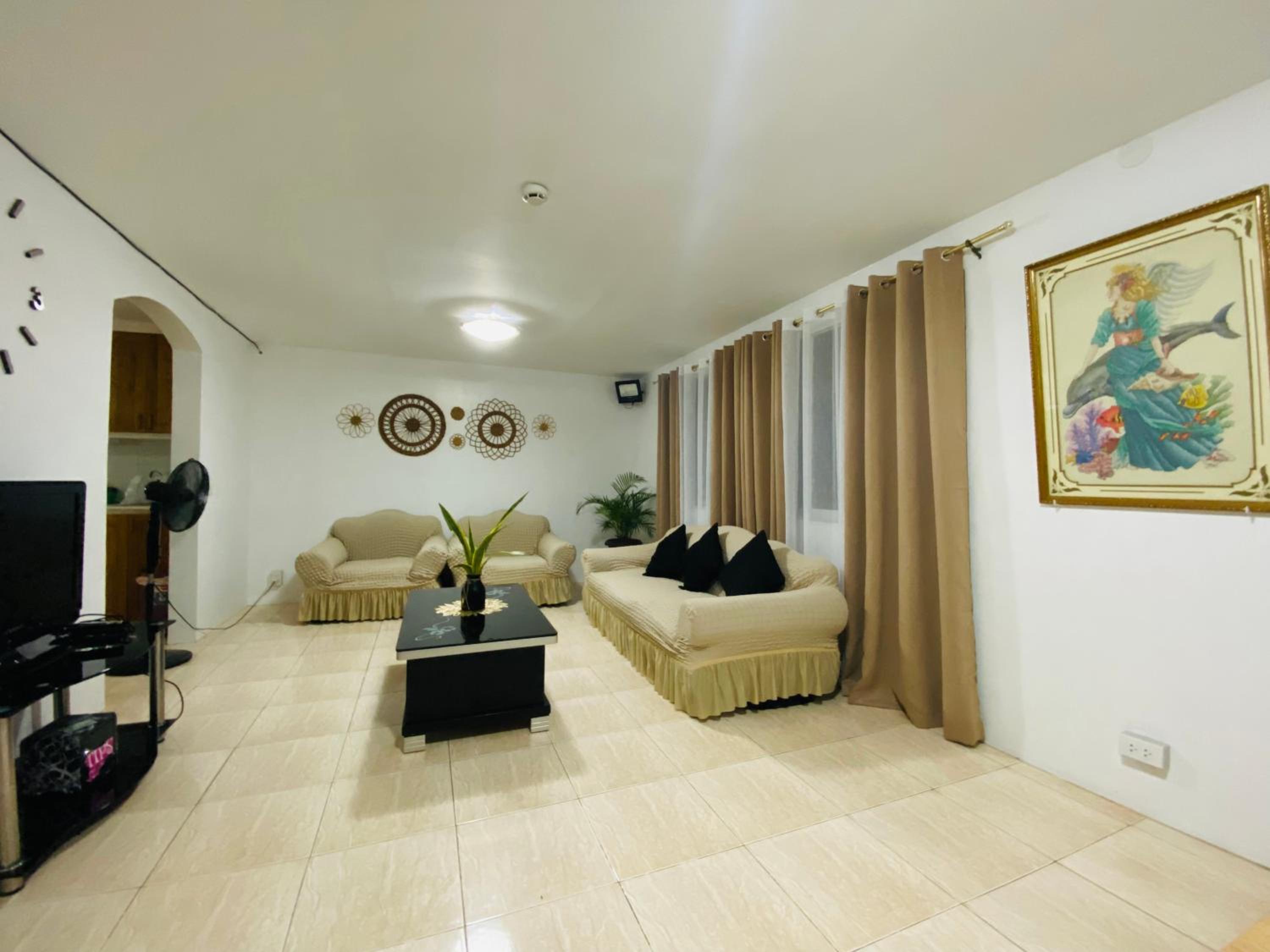 Seashells Home view 4
