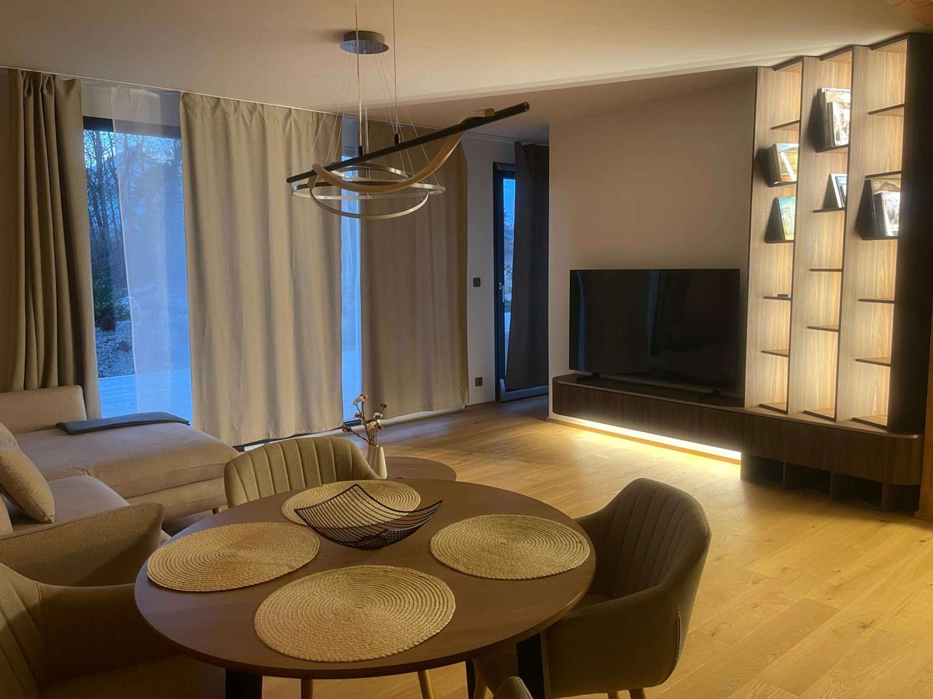 LUXY Apartment