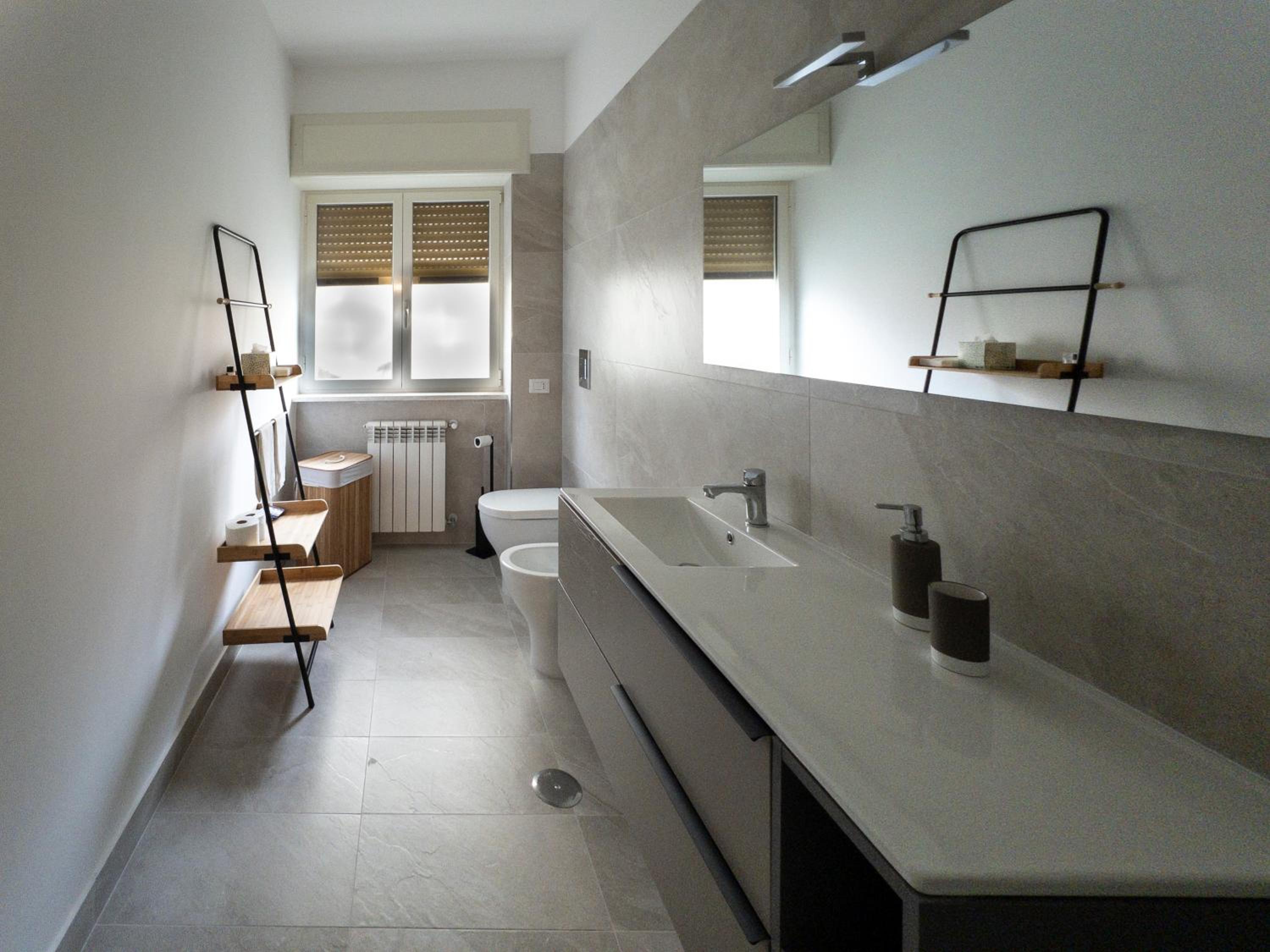 323 Cilea Apartment