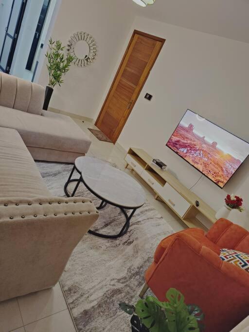 The Hygge - 2 Bedroom fully furnished Apartment view 2