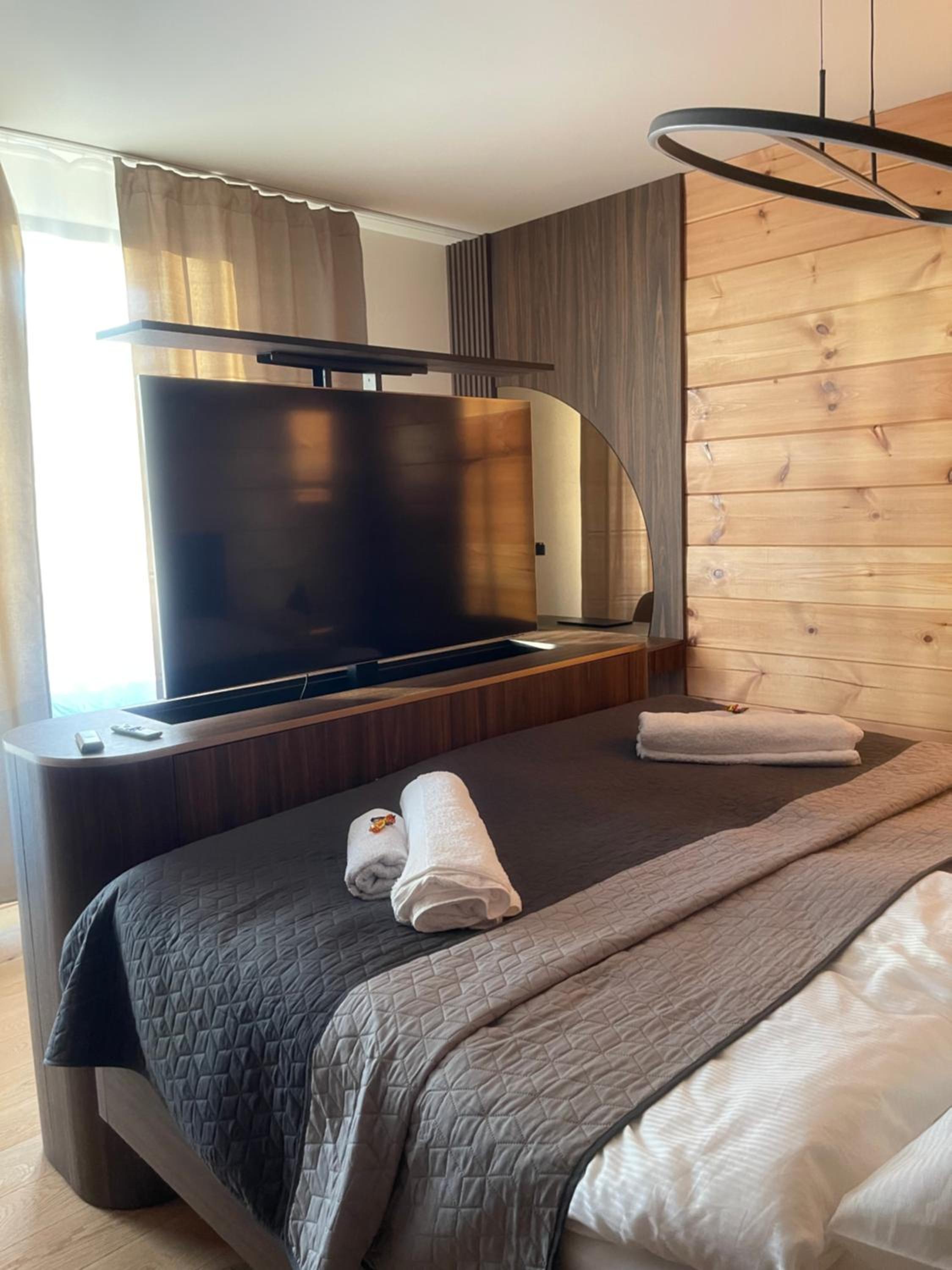 LUXY Apartment