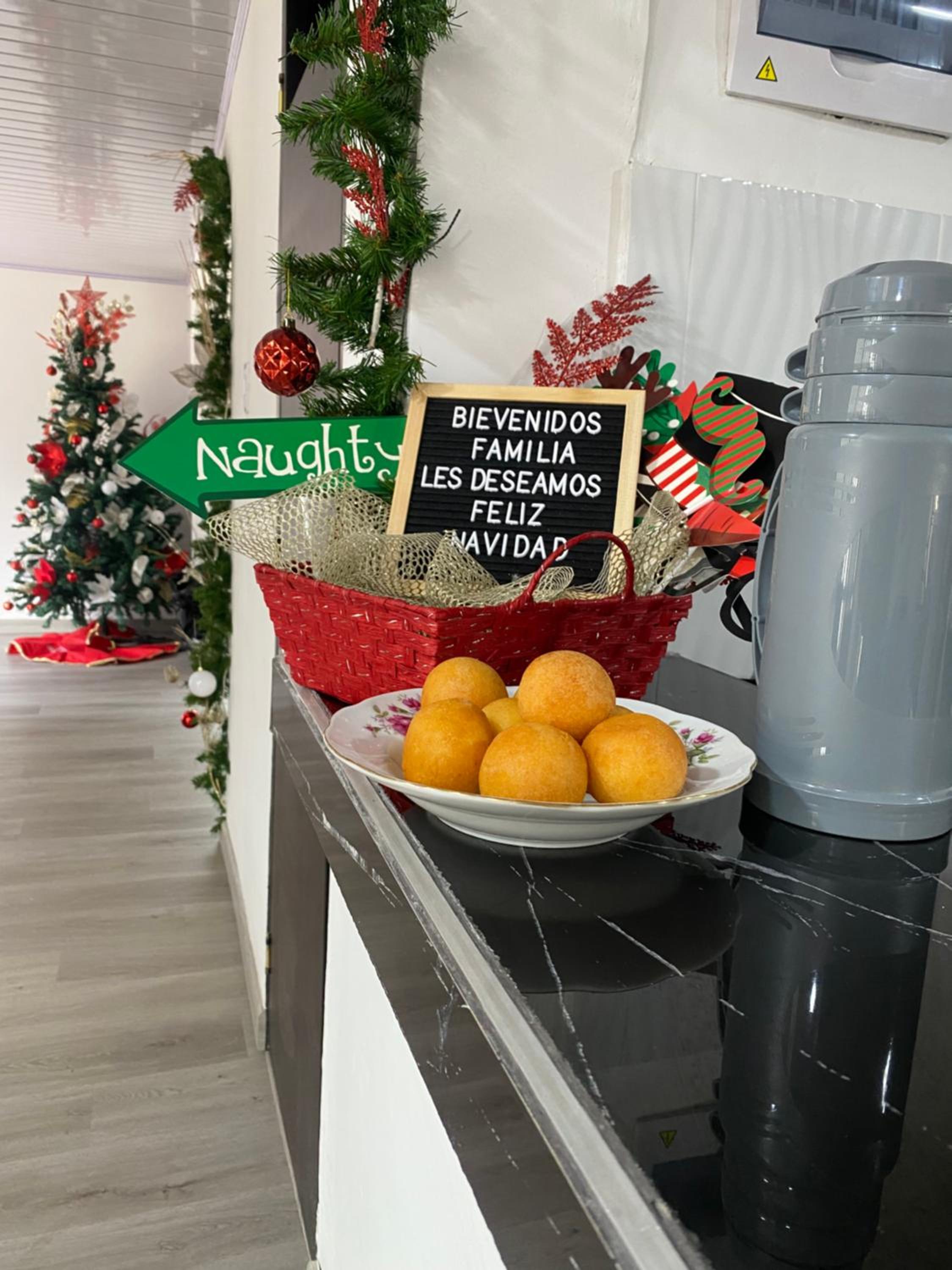 La Casa de la Abuela! Hermosa Navidad!