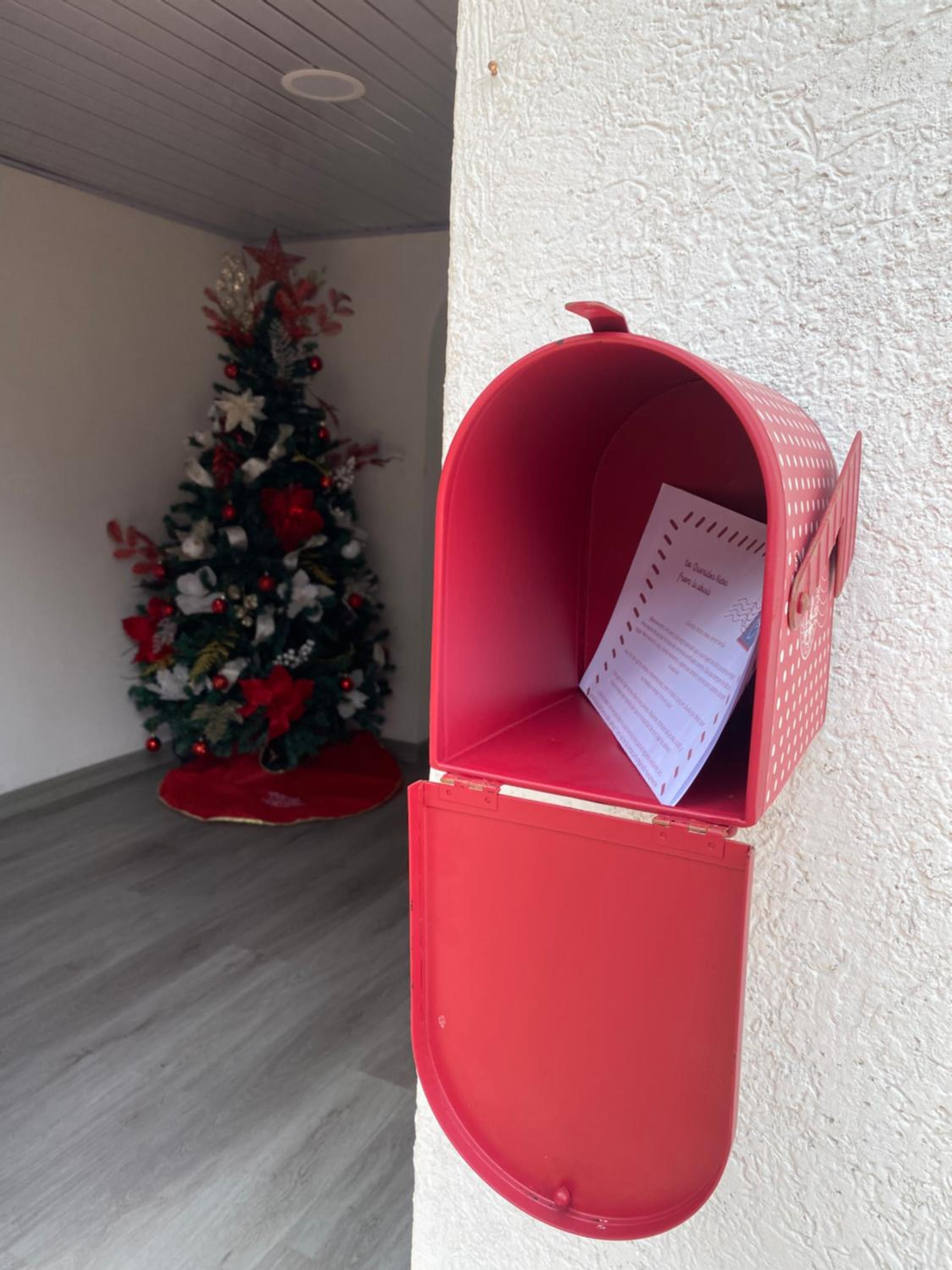 La Casa de la Abuela! Hermosa Navidad!
