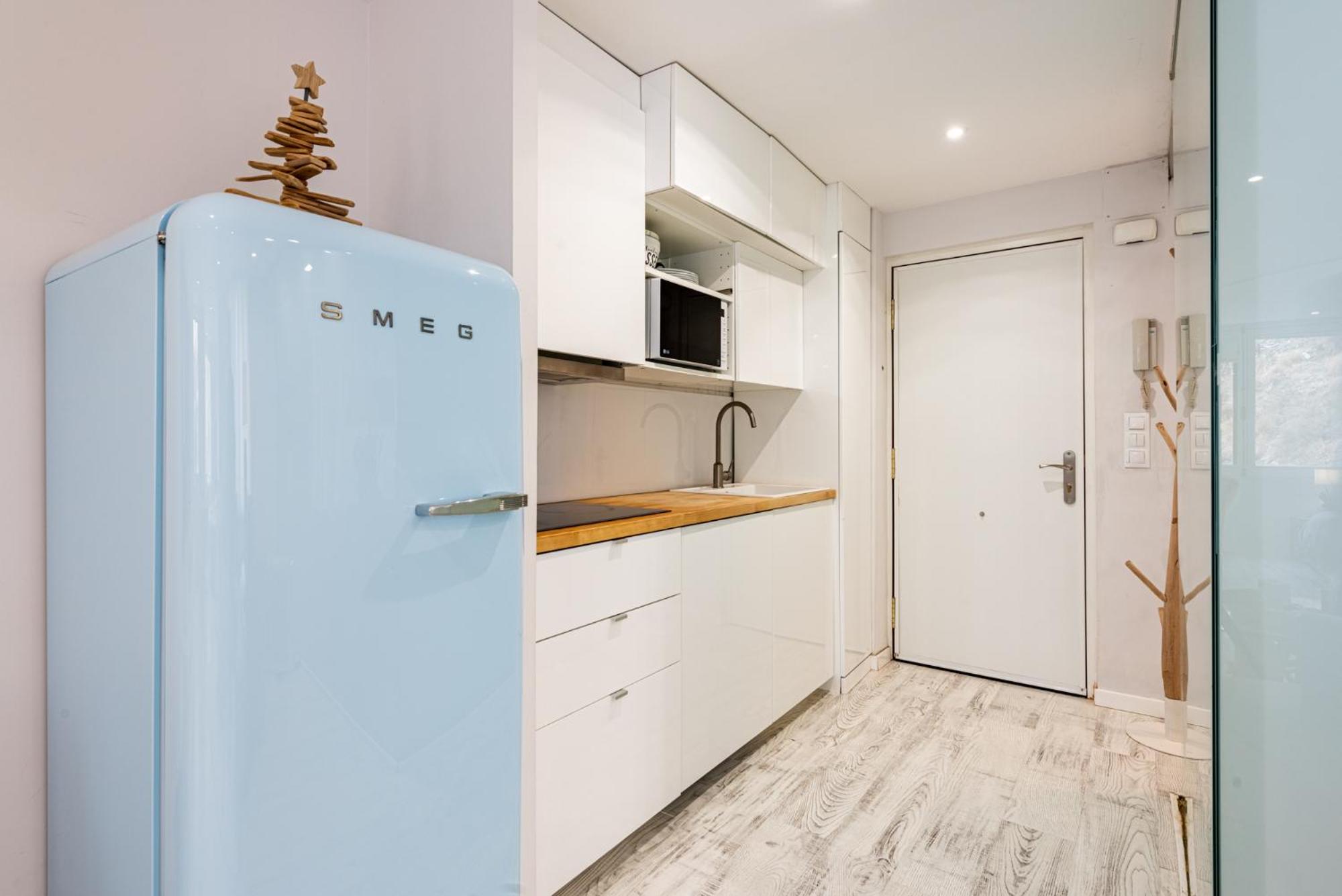 NEW Luxury Sierra Nevada Home