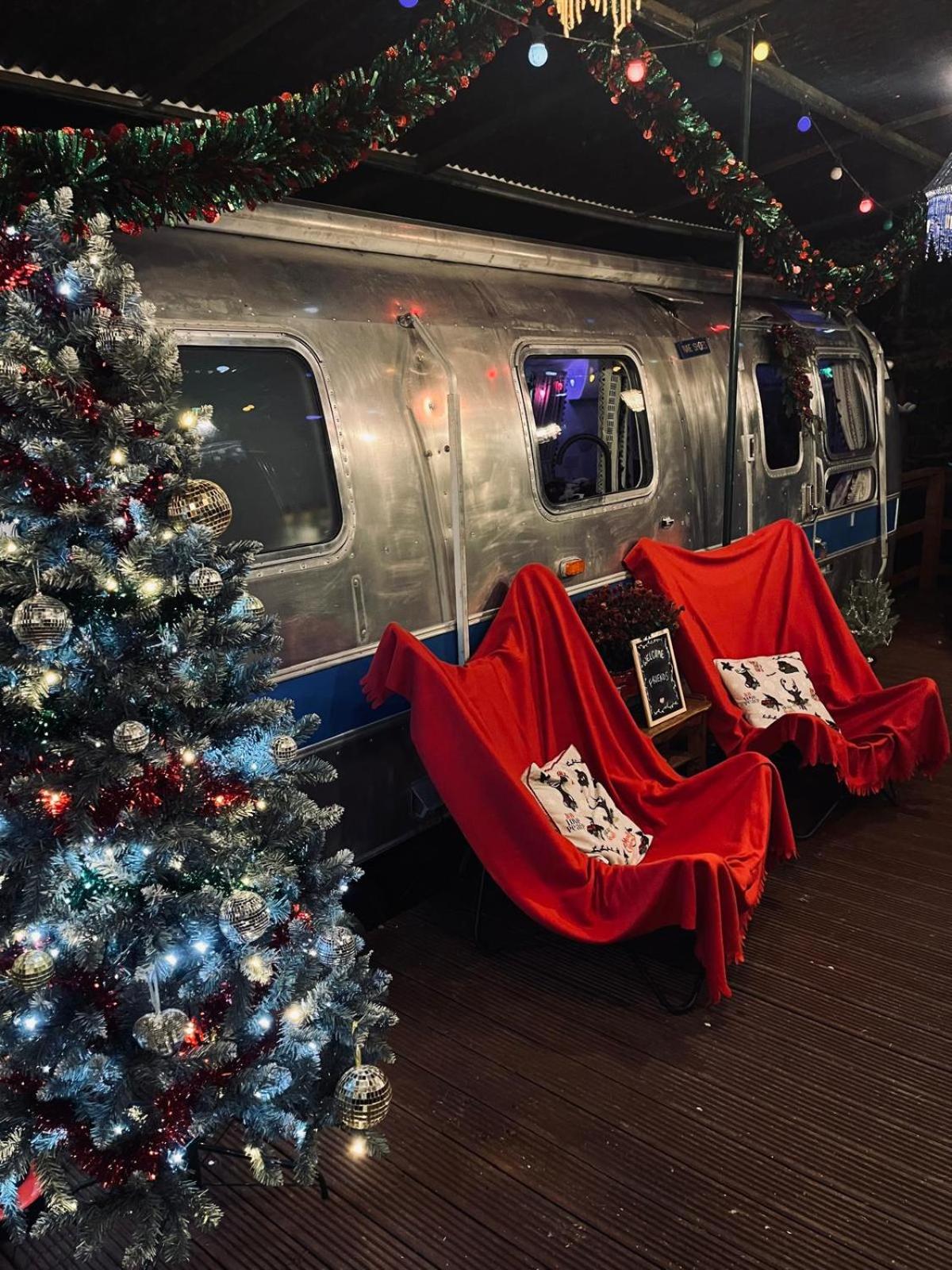 Hotel Airstream Woodland Escape