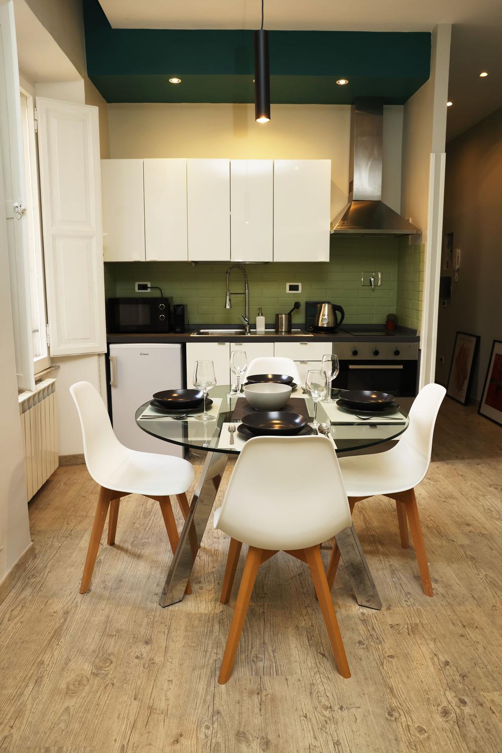 Vatican Green R-Home