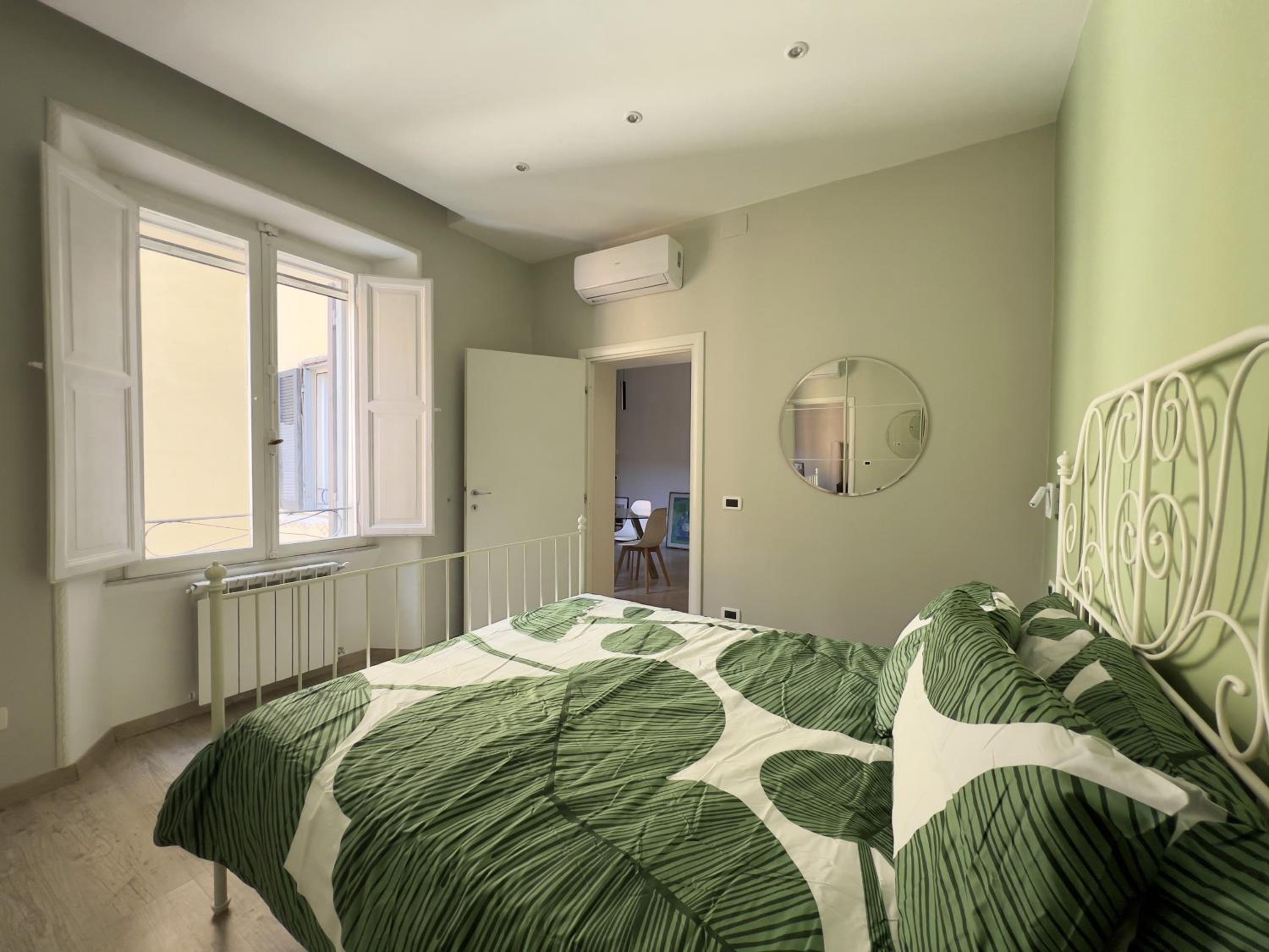 Vatican Green R-Home