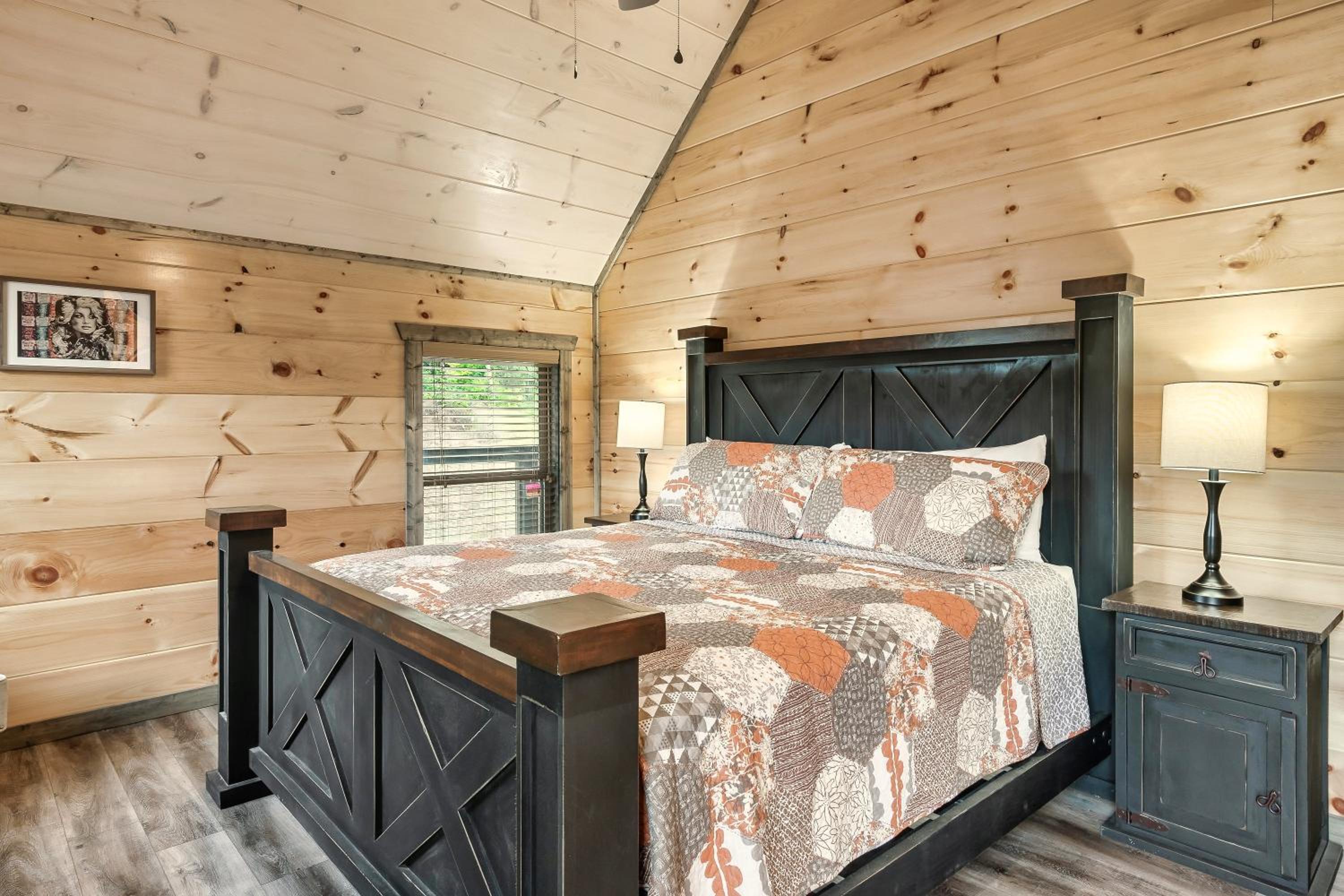 Cabin Goals! Best Location Pool & Hot Tub Dogs view 5