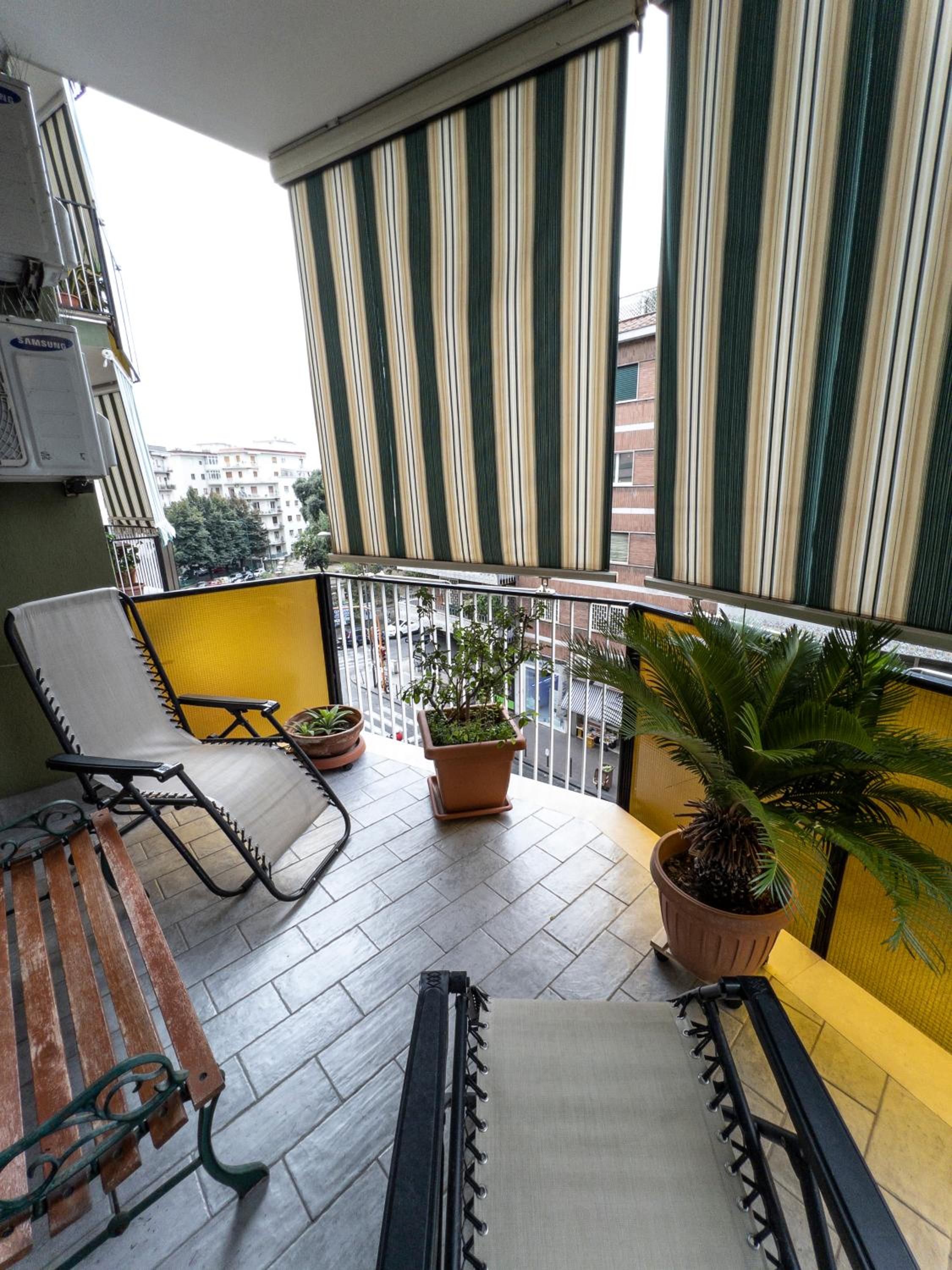 323 Cilea Apartment