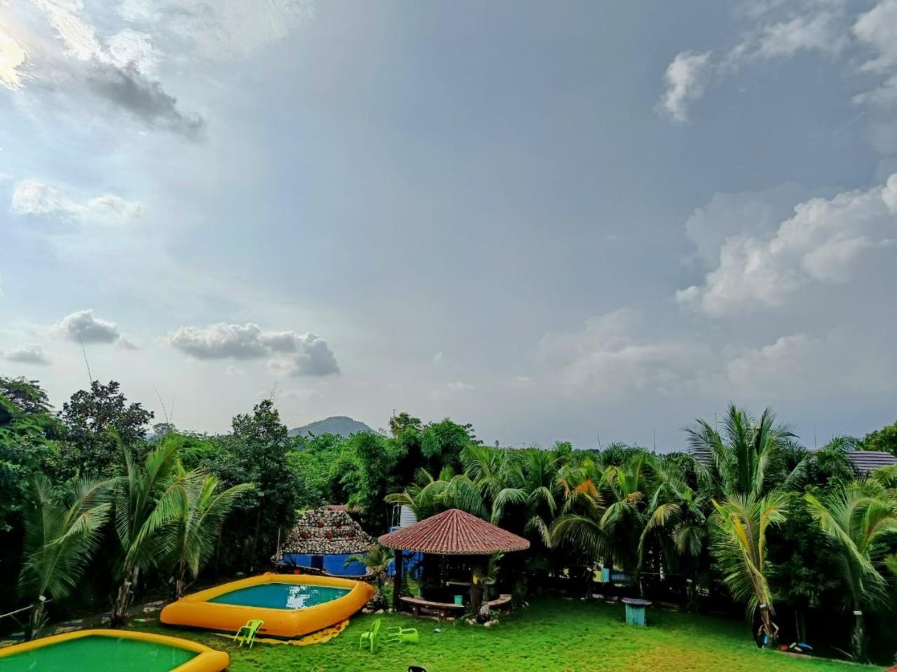 Leopard Farmhouse