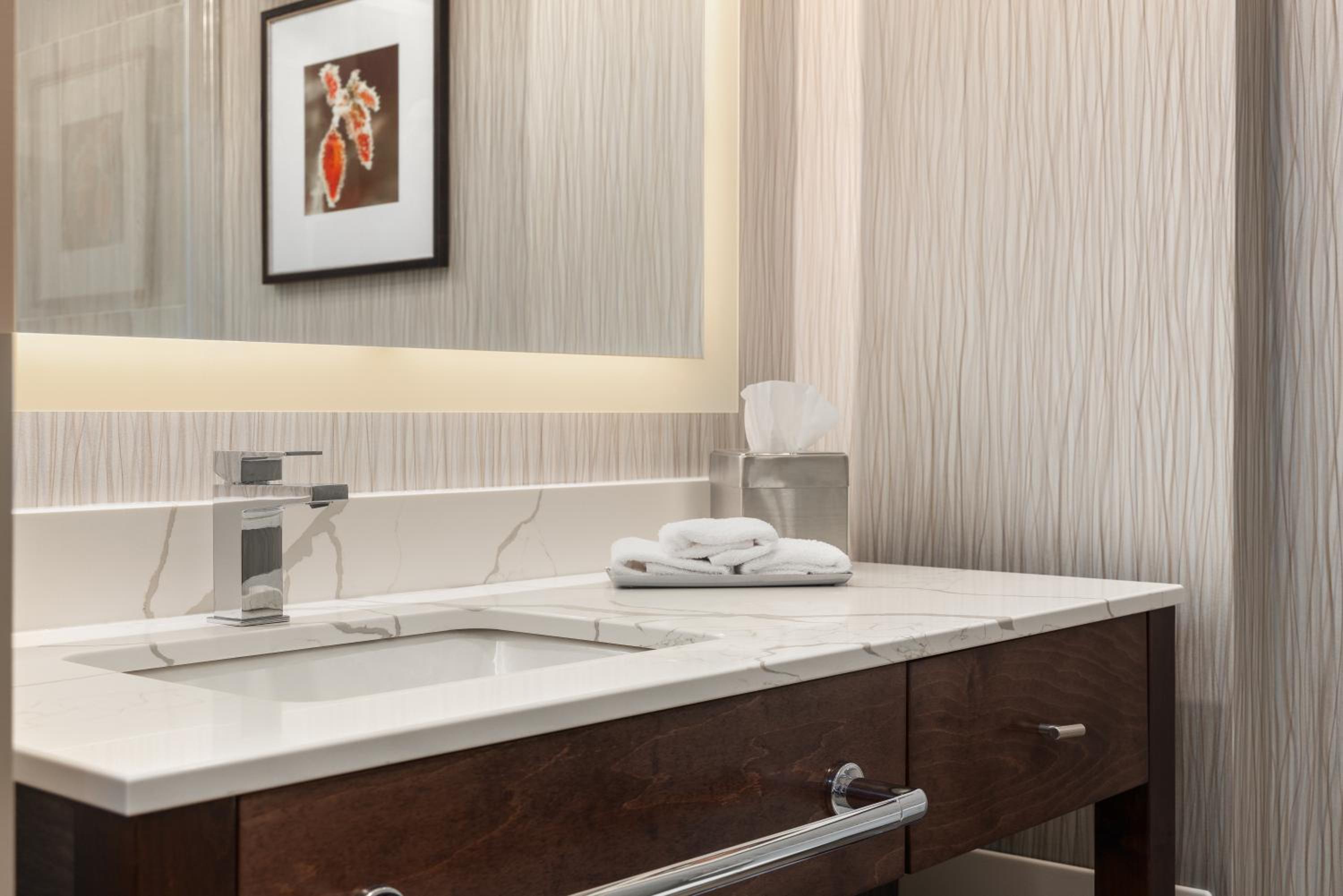 Kitchener Vacations - DoubleTree by Hilton Kitchener - Property Image 48