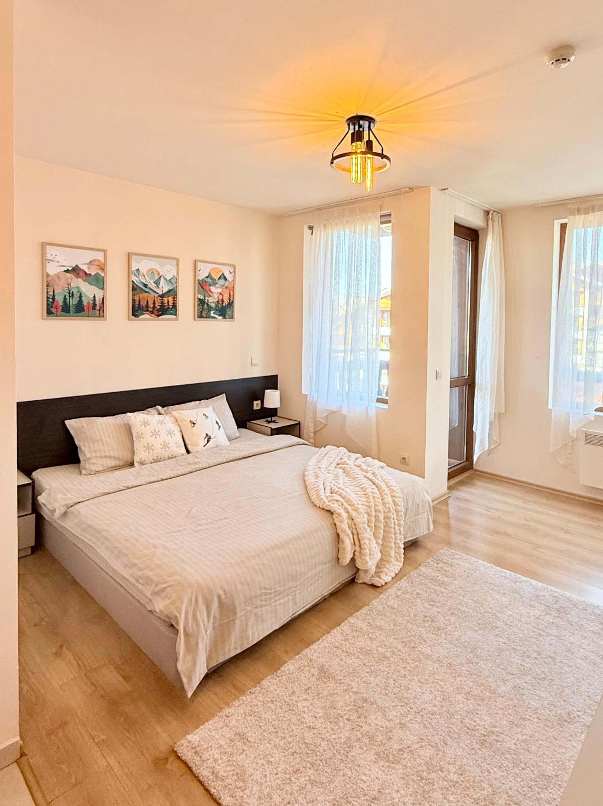 Bansko Vacations - Encanto Bansko Cozy Studio with Balcony and Stunning Mountain Town Views in SPA Resort - Property Image 20