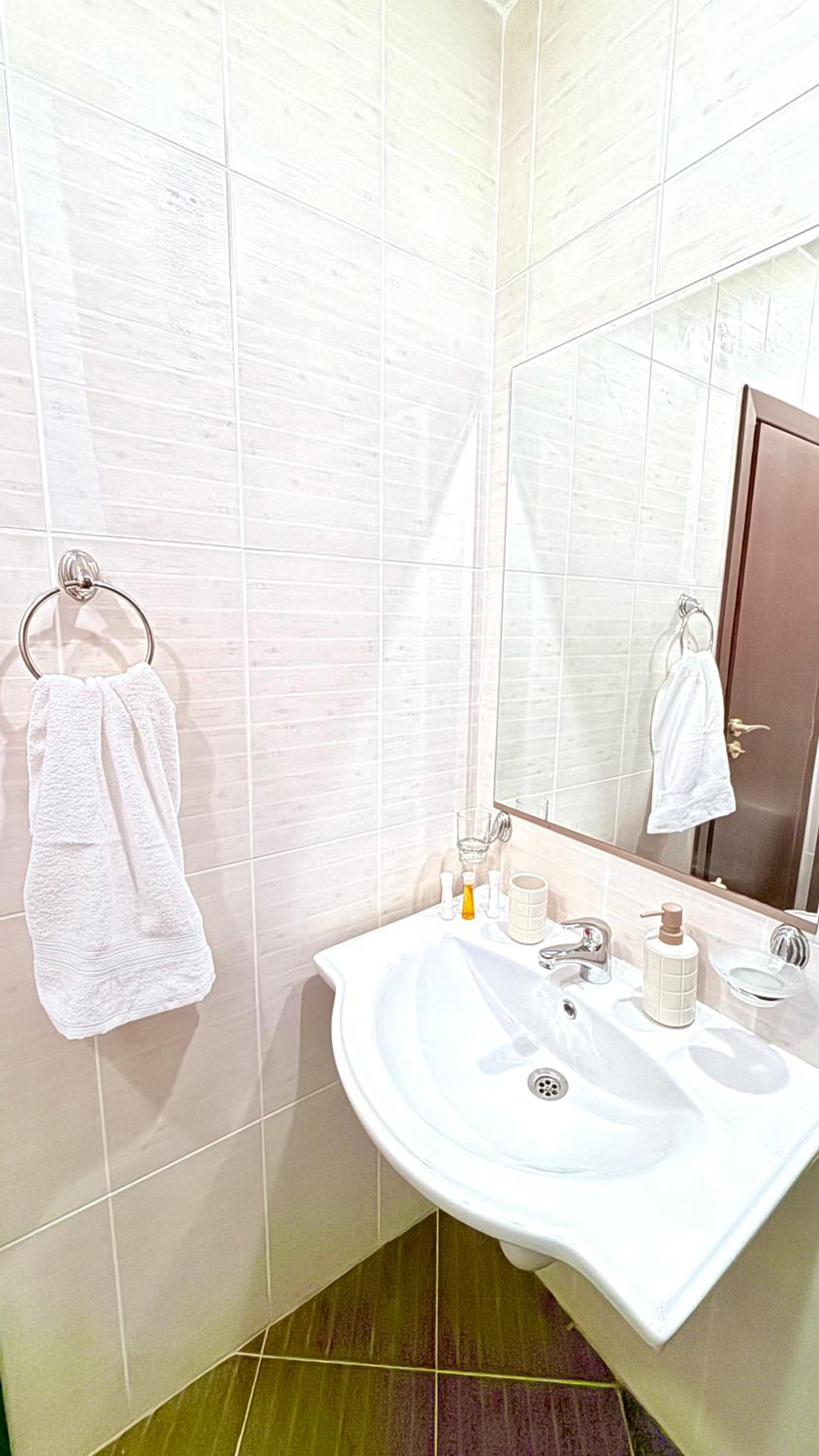 Bansko Vacations - Encanto Bansko Cozy Studio with Balcony and Stunning Mountain Town Views in SPA Resort - Property Image 18