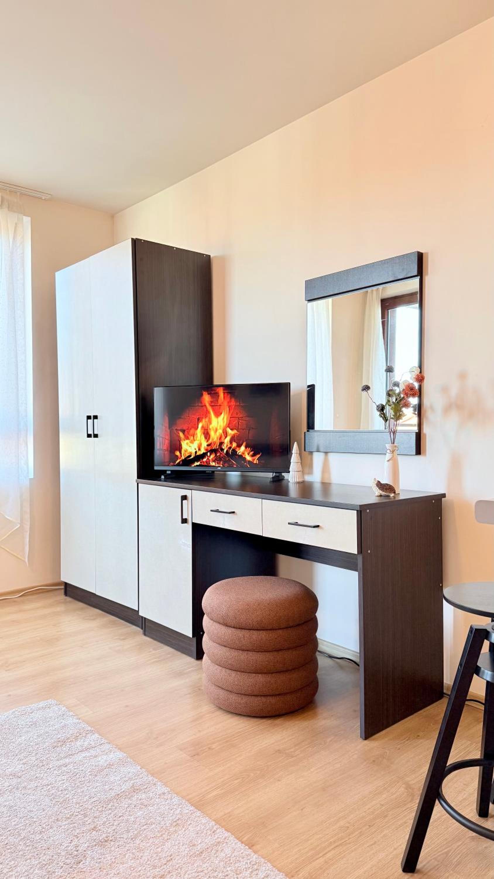 Bansko Vacations - Encanto Bansko Cozy Studio with Balcony and Stunning Mountain Town Views in SPA Resort - Property Image 31
