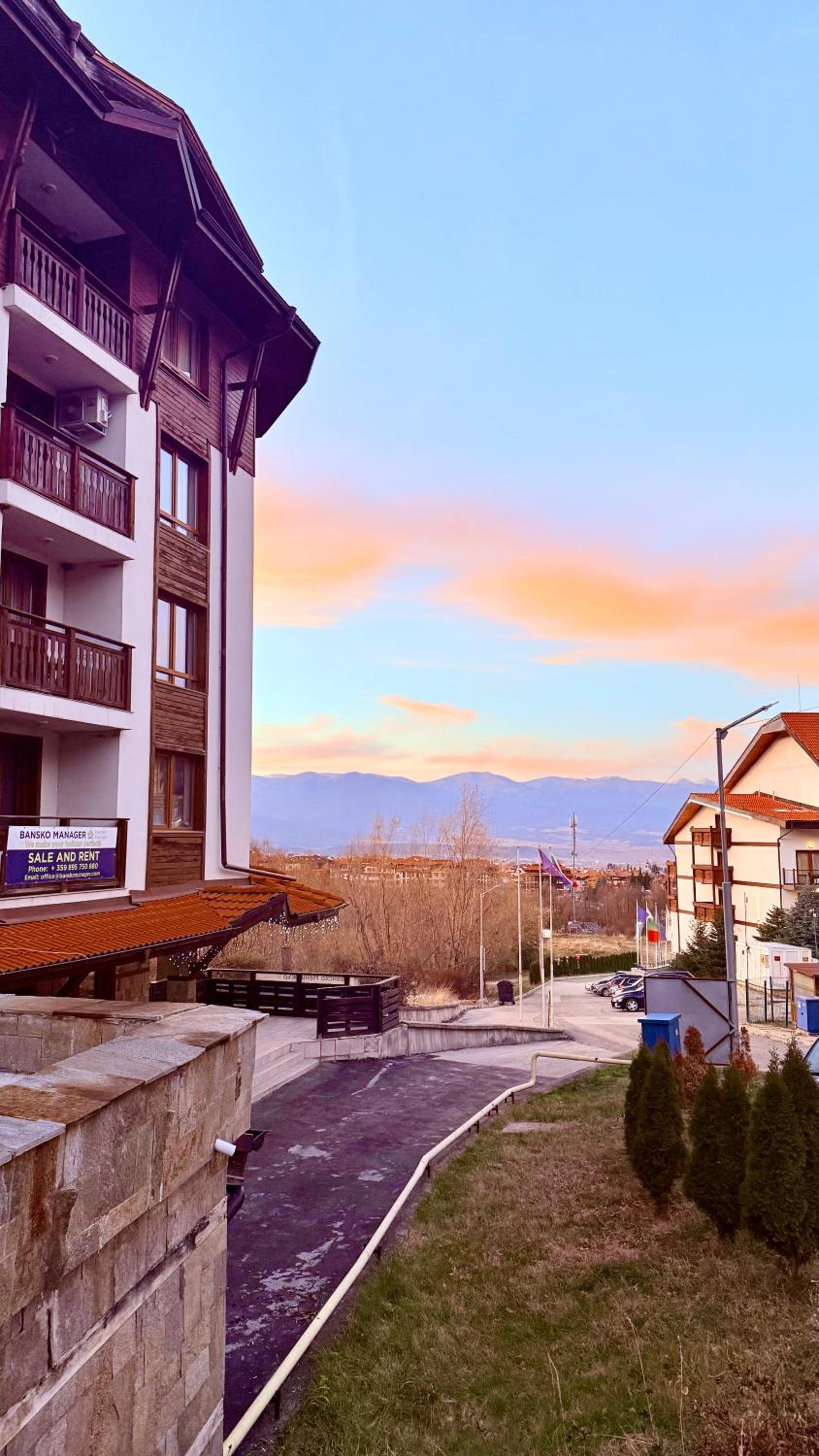 Bansko Vacations - Encanto Bansko Cozy Studio with Balcony and Stunning Mountain Town Views in SPA Resort - Property Image 8