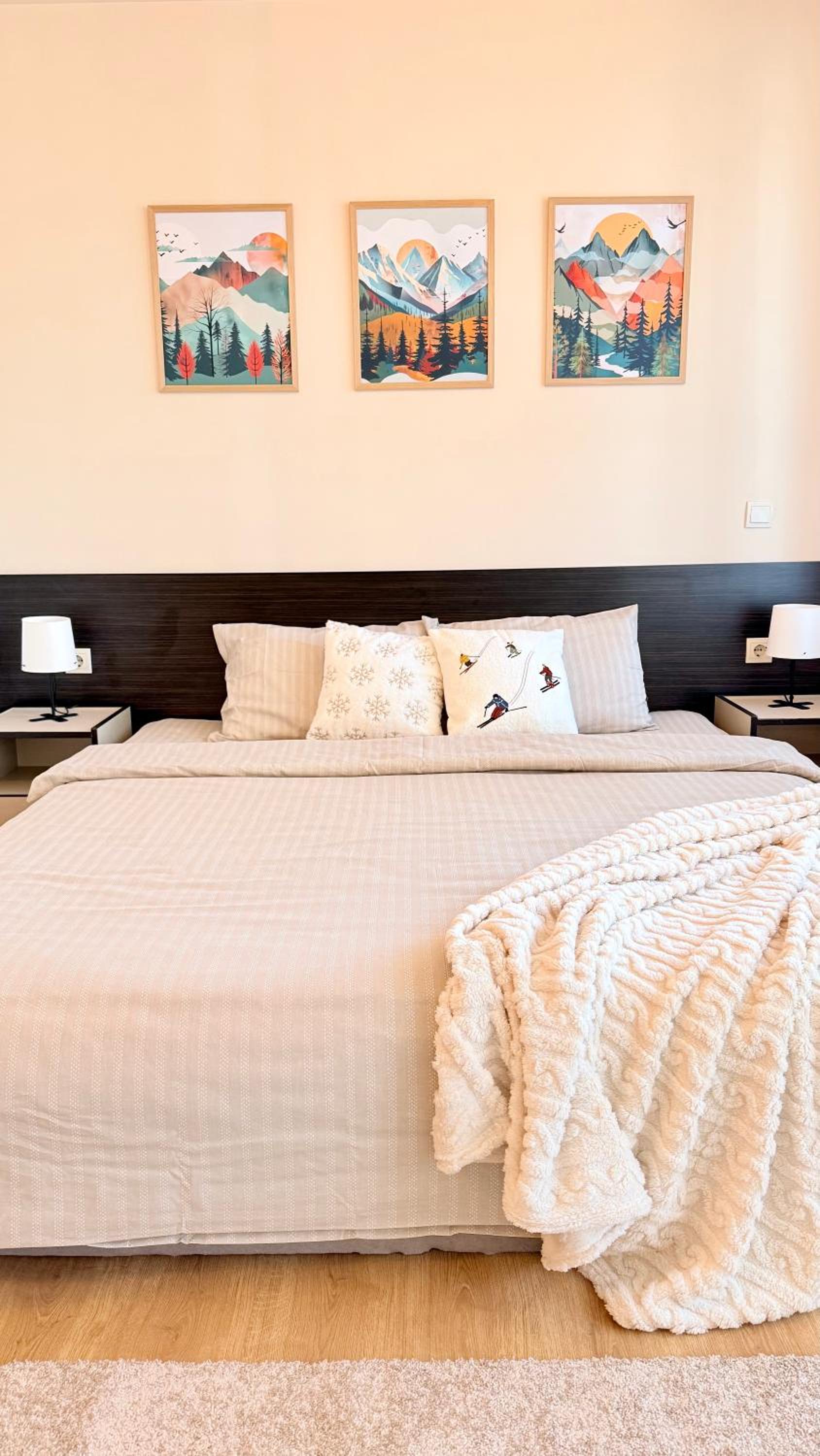 Bansko Vacations - Encanto Bansko Cozy Studio with Balcony and Stunning Mountain Town Views in SPA Resort - Property Image 11