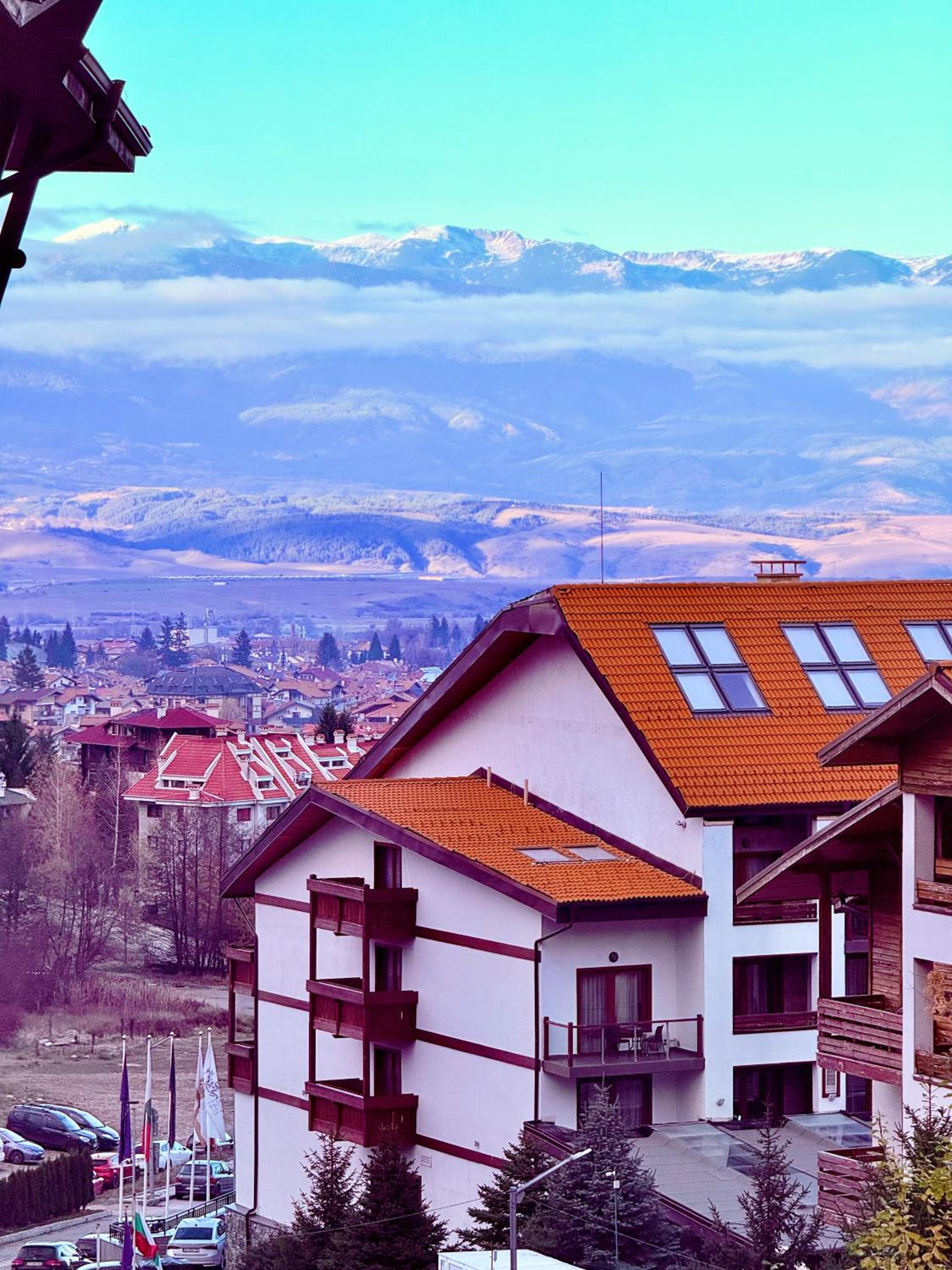 Bansko Vacations - Encanto Bansko Cozy Studio with Balcony and Stunning Mountain Town Views in SPA Resort - Property Image 9