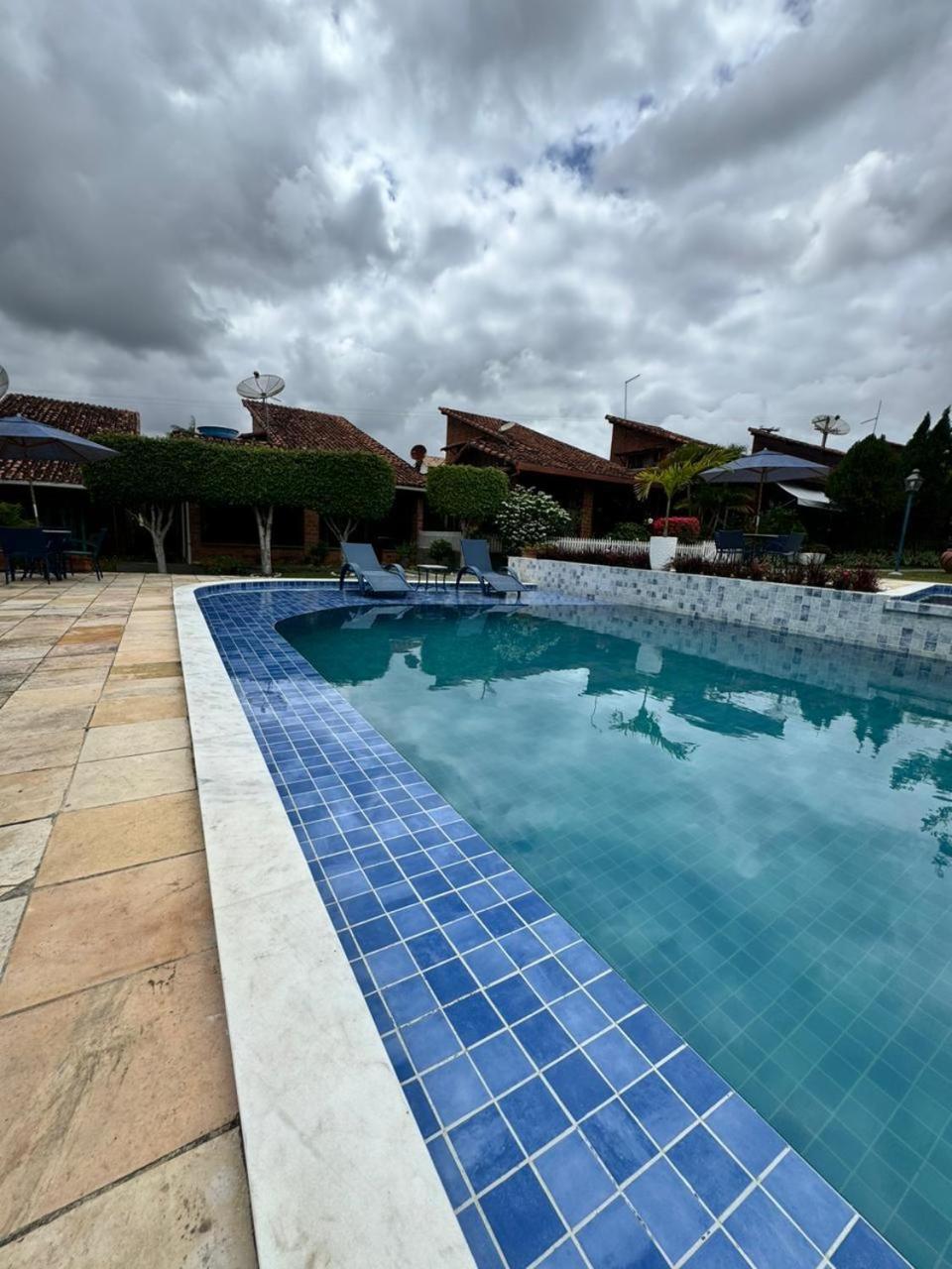 Chale Familiar com 3 quartos em condominio de luxo - Gravata