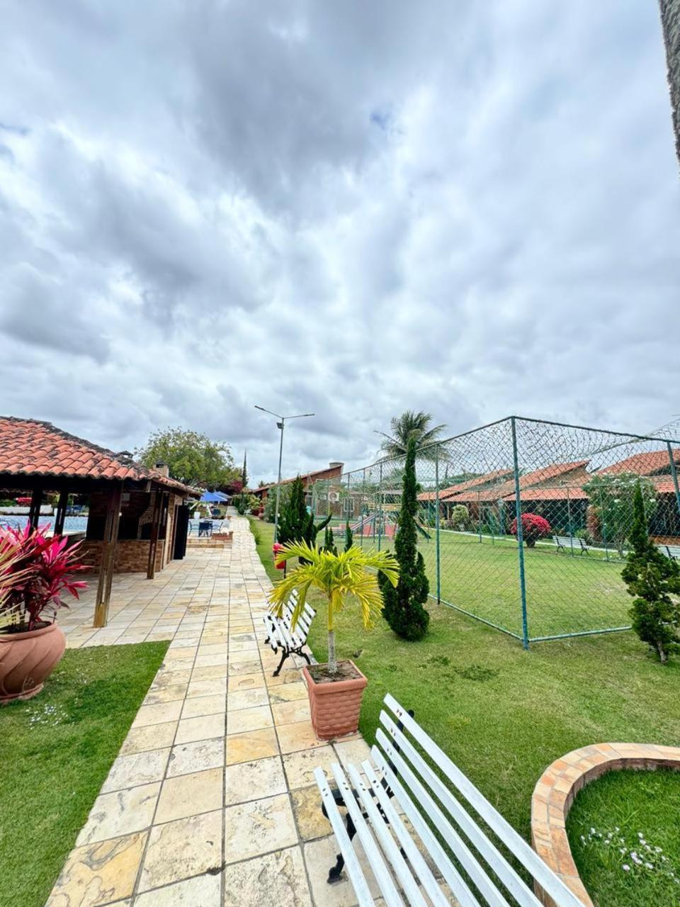 Chale Familiar com 3 quartos em condominio de luxo - Gravata