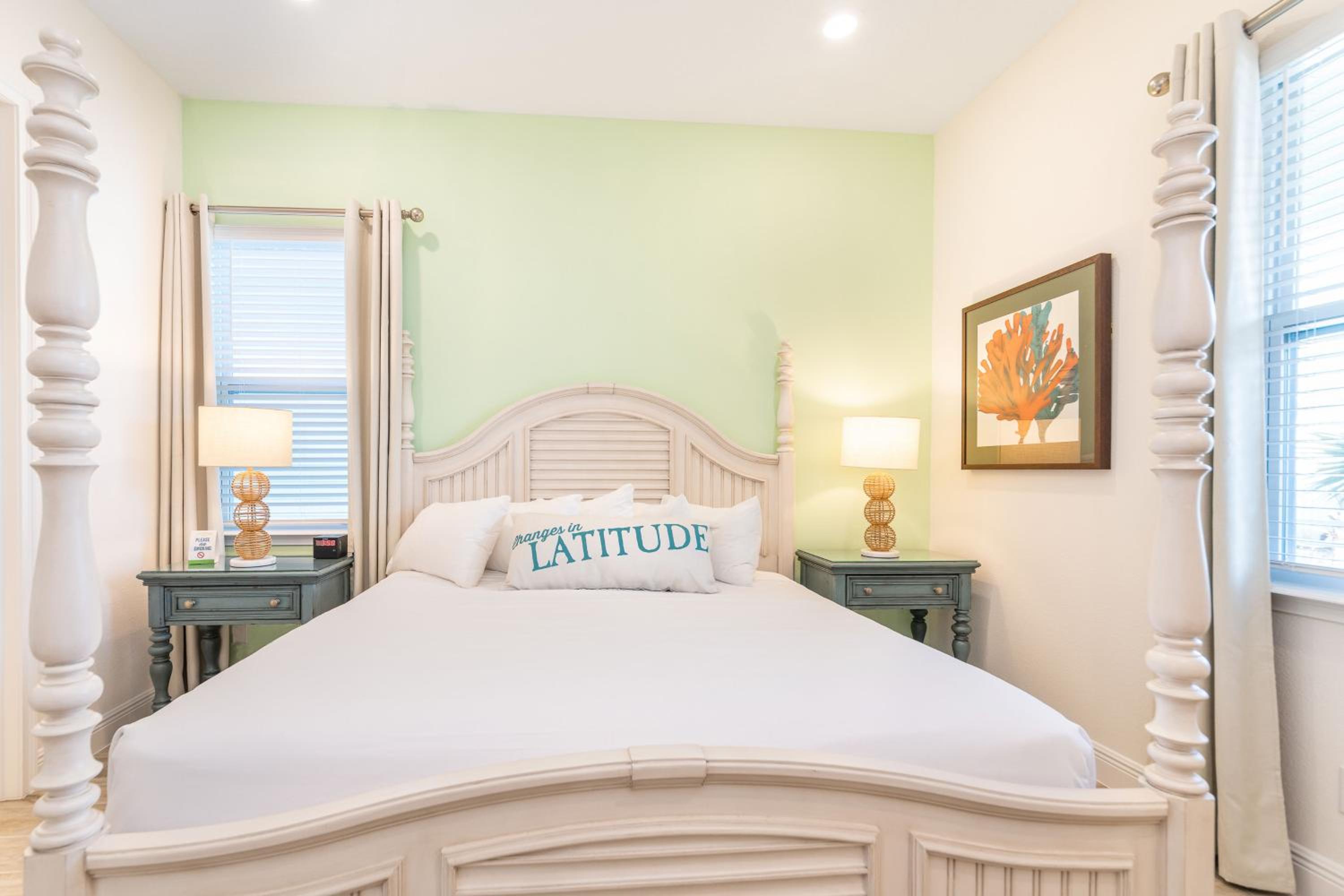 Tropical Paradise Cottage Near Disney With Private Hot Tub & Margaritaville Resort & Island H20 Waterpark Access - 2987La