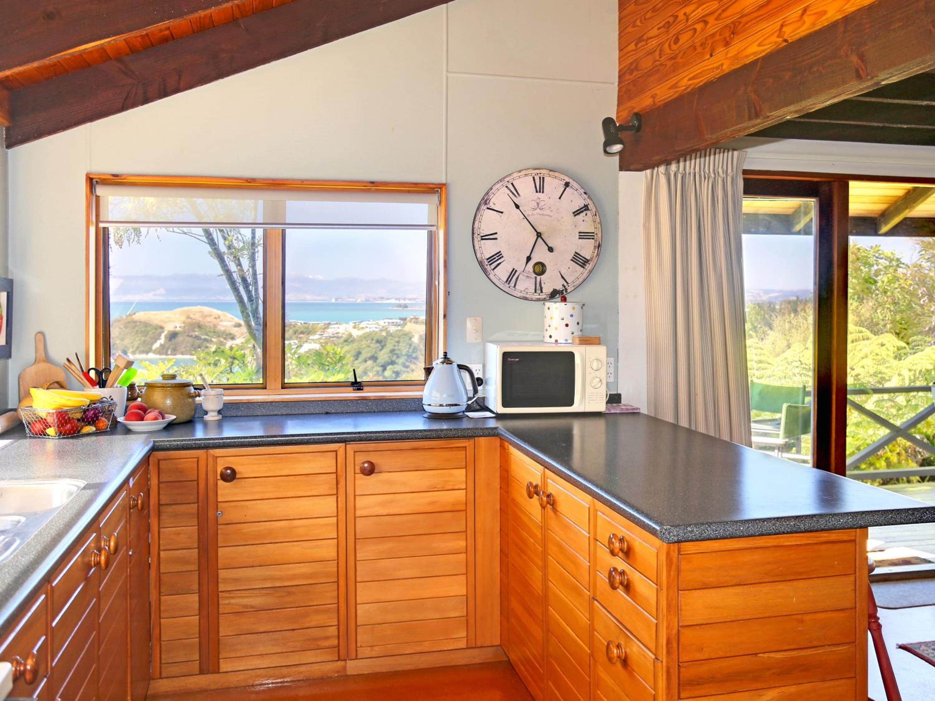 Kaiteri House - Kaiteriteri Holiday Home view 4
