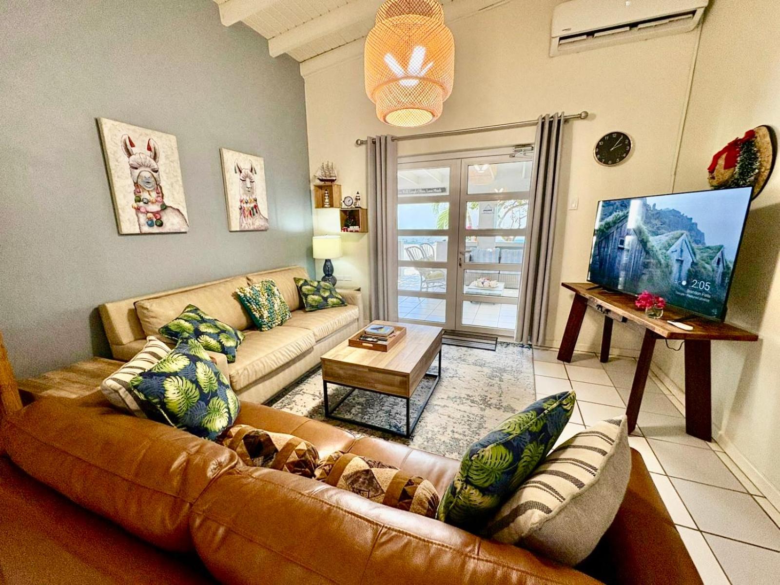 Fantastic Private Tropical Villa in Palm Beach with Breakfast