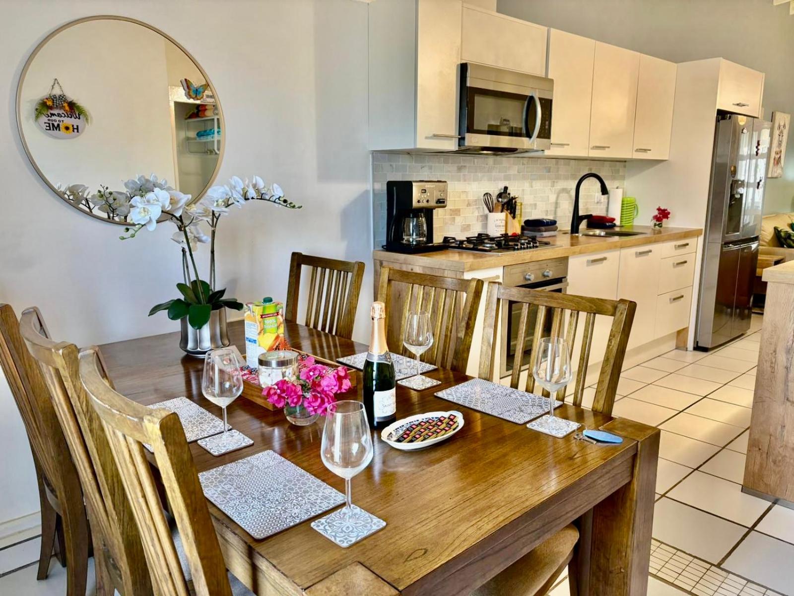 Fantastic Private Tropical Villa in Palm Beach with Breakfast