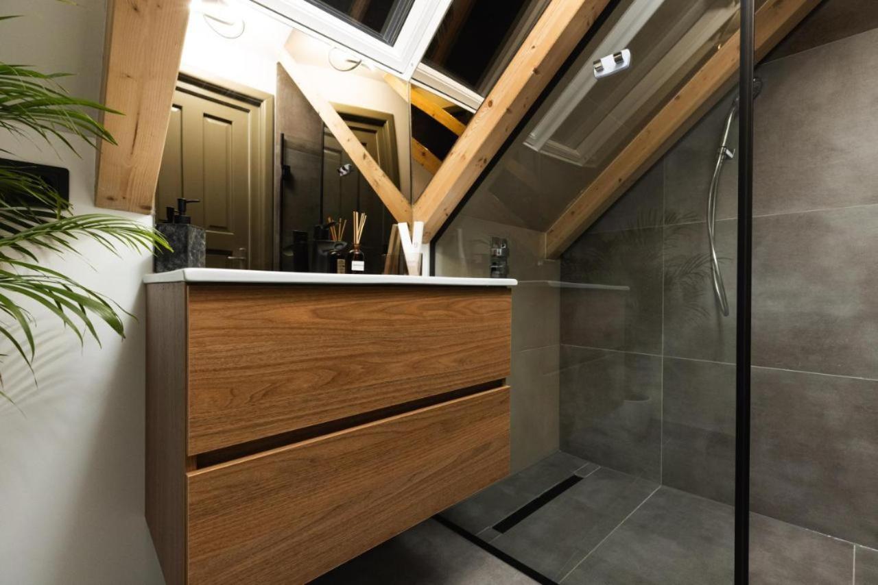 Olive Residence