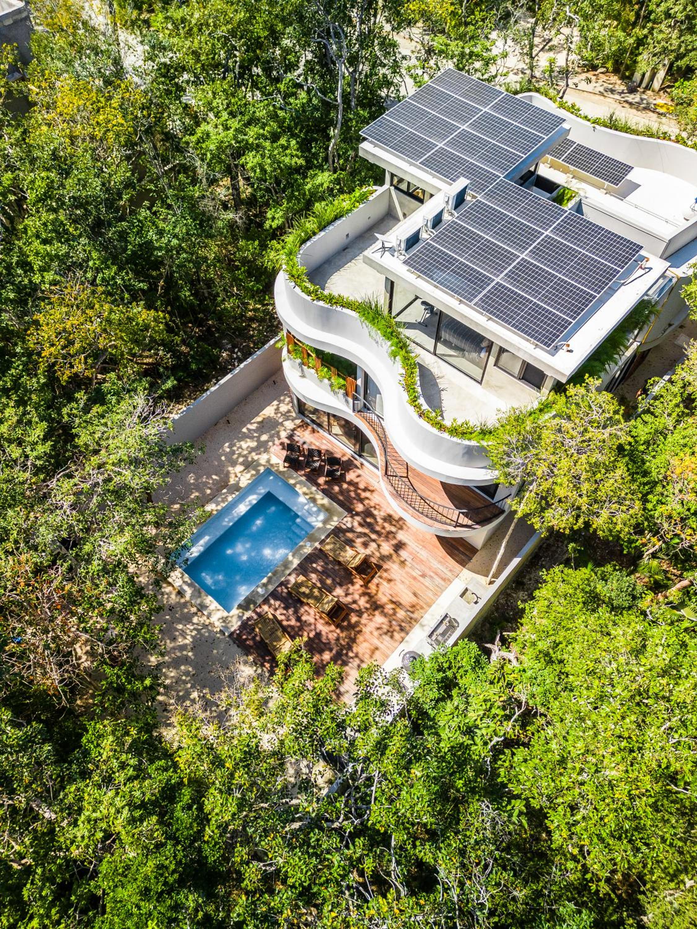 Luxury 4BR Eco Villa 10ppl Outdoor Pizza Oven - Private Pool & Jacuzzi view 5