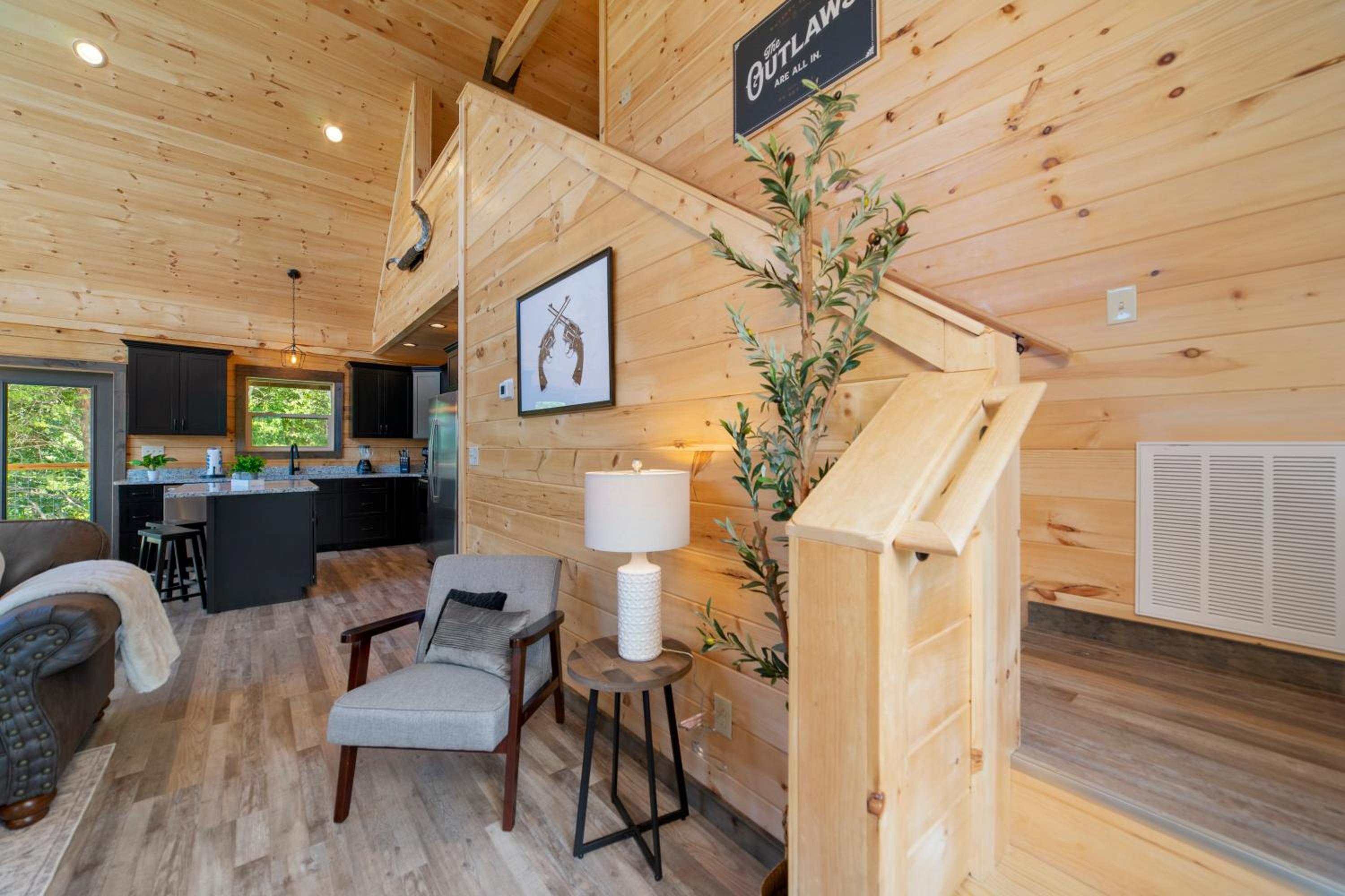 Epic Getaway Cabin w Views, HotTub, Pool & Dogs view 3