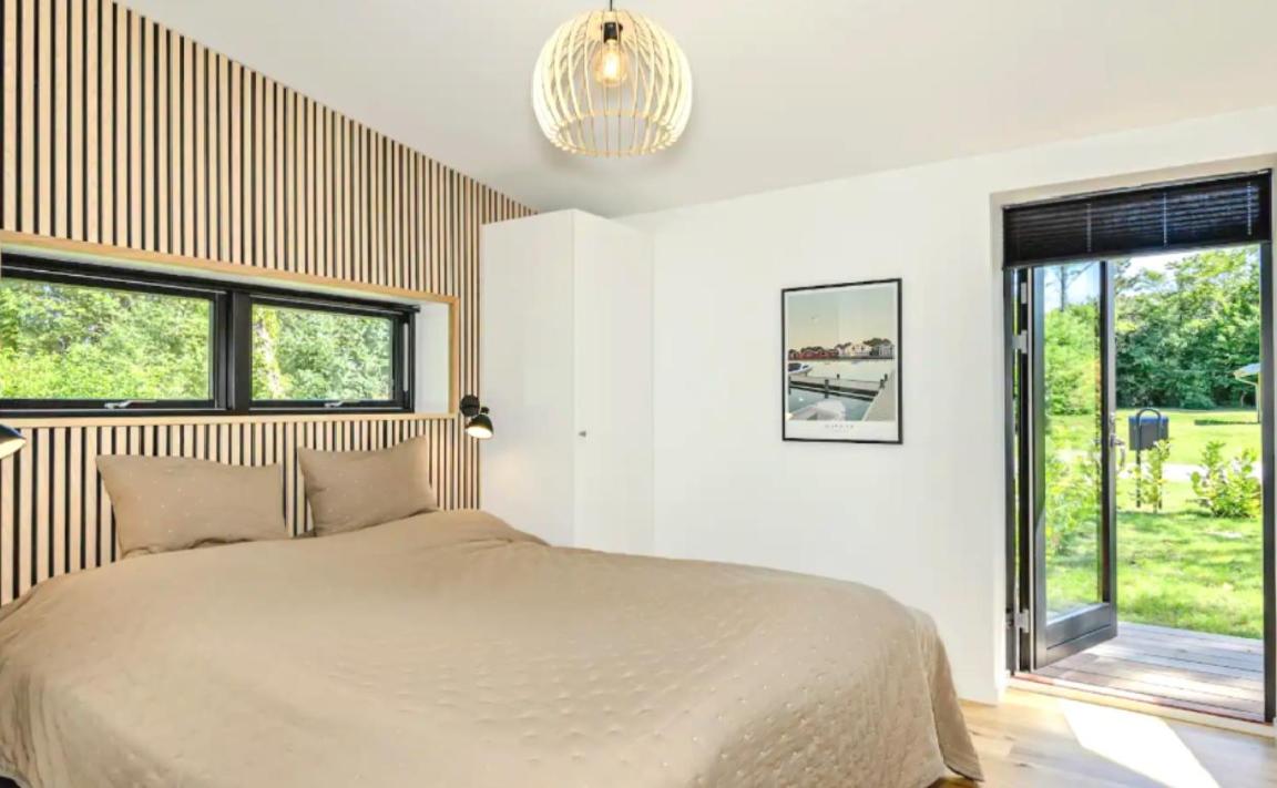 Moderne hus tæt på stranden