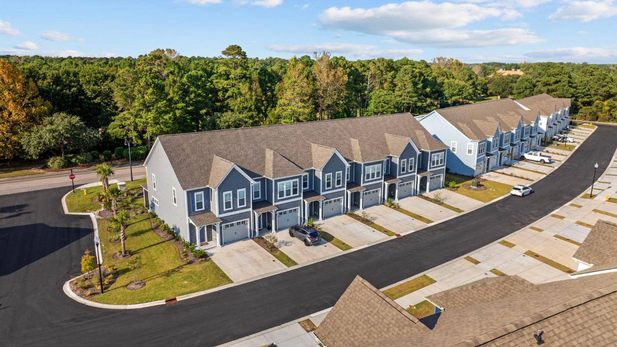 Spacious 4-Bed Oasis view 4