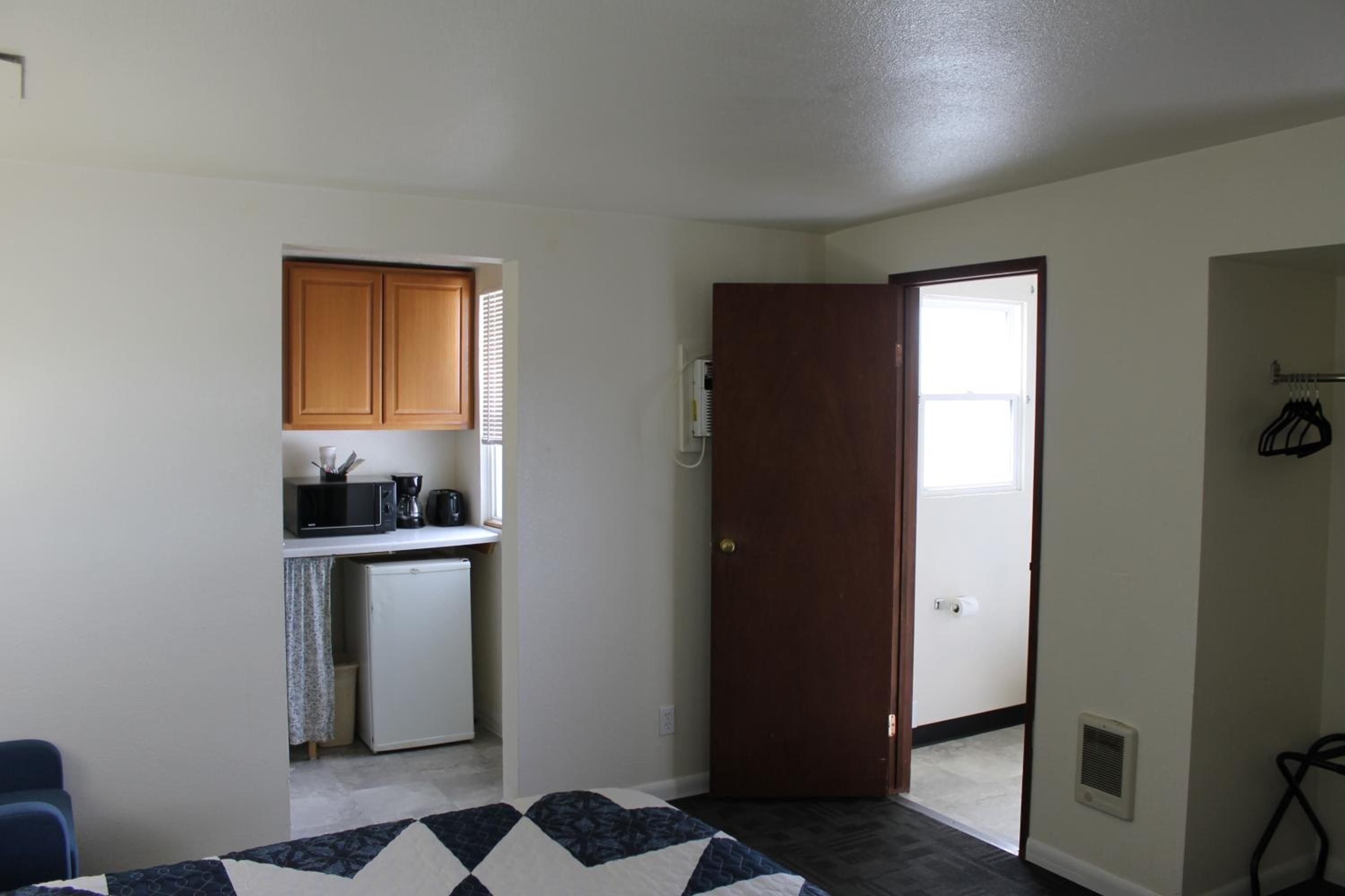 Sprague Motel view 3