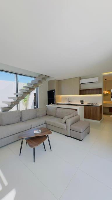 H2O House view 4