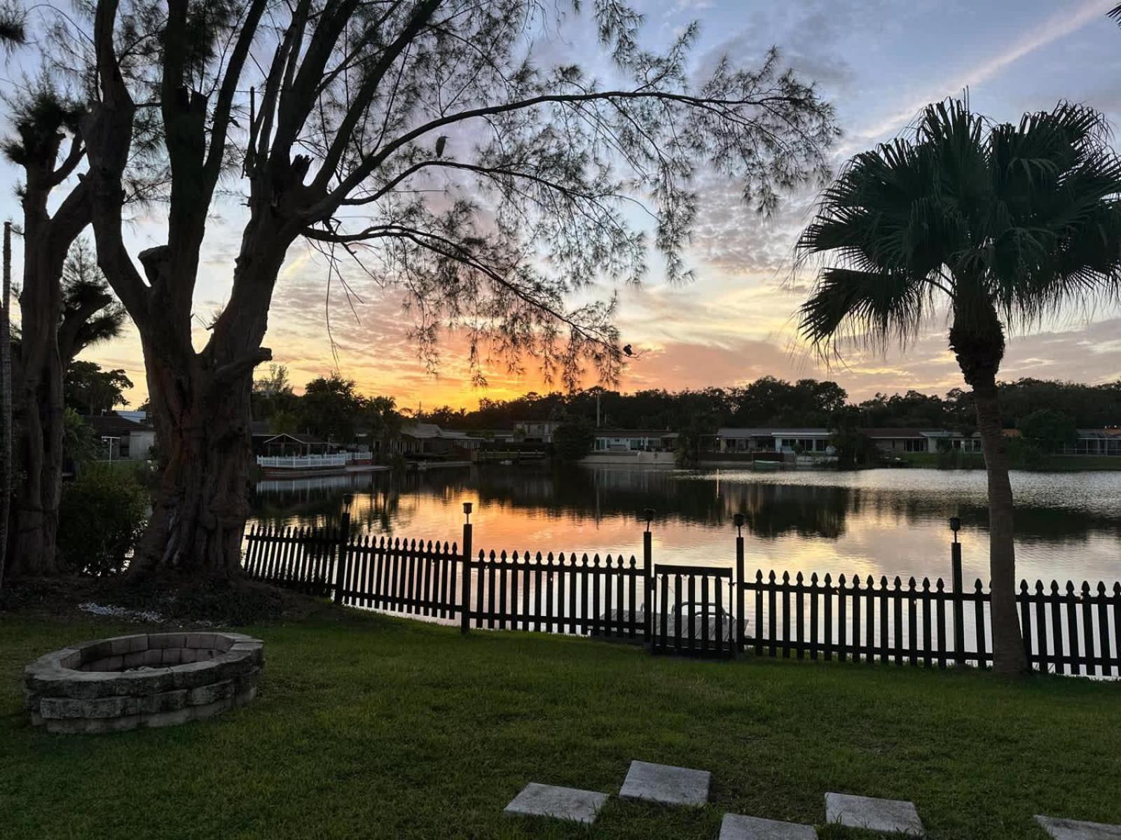 Lakefront Retreat Perfect for Family Fun