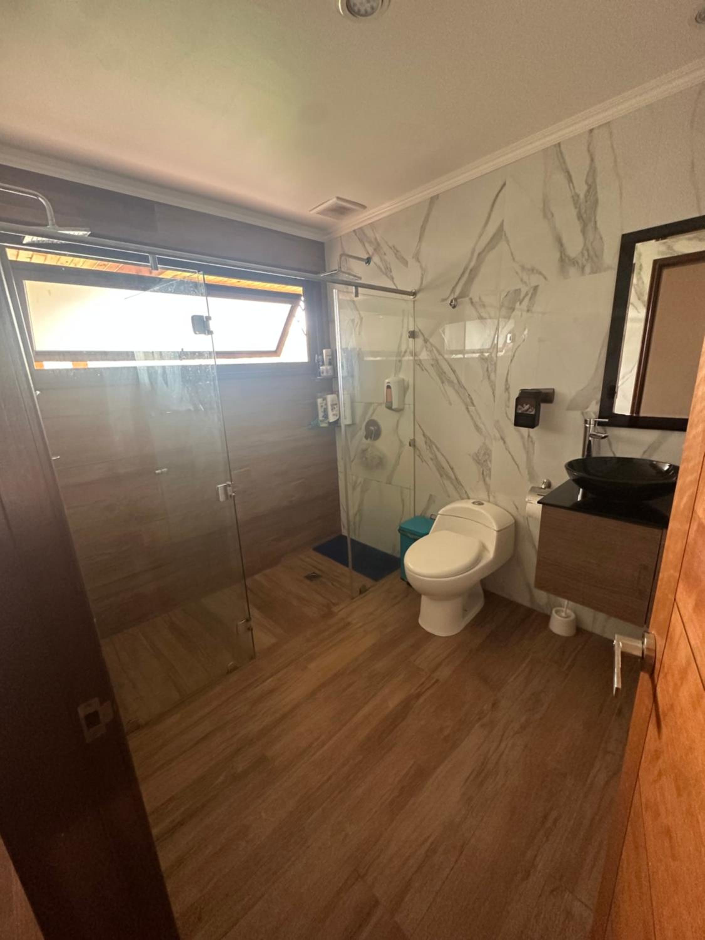 Casa con piscina, tinaja y acceso al río VOIPIR