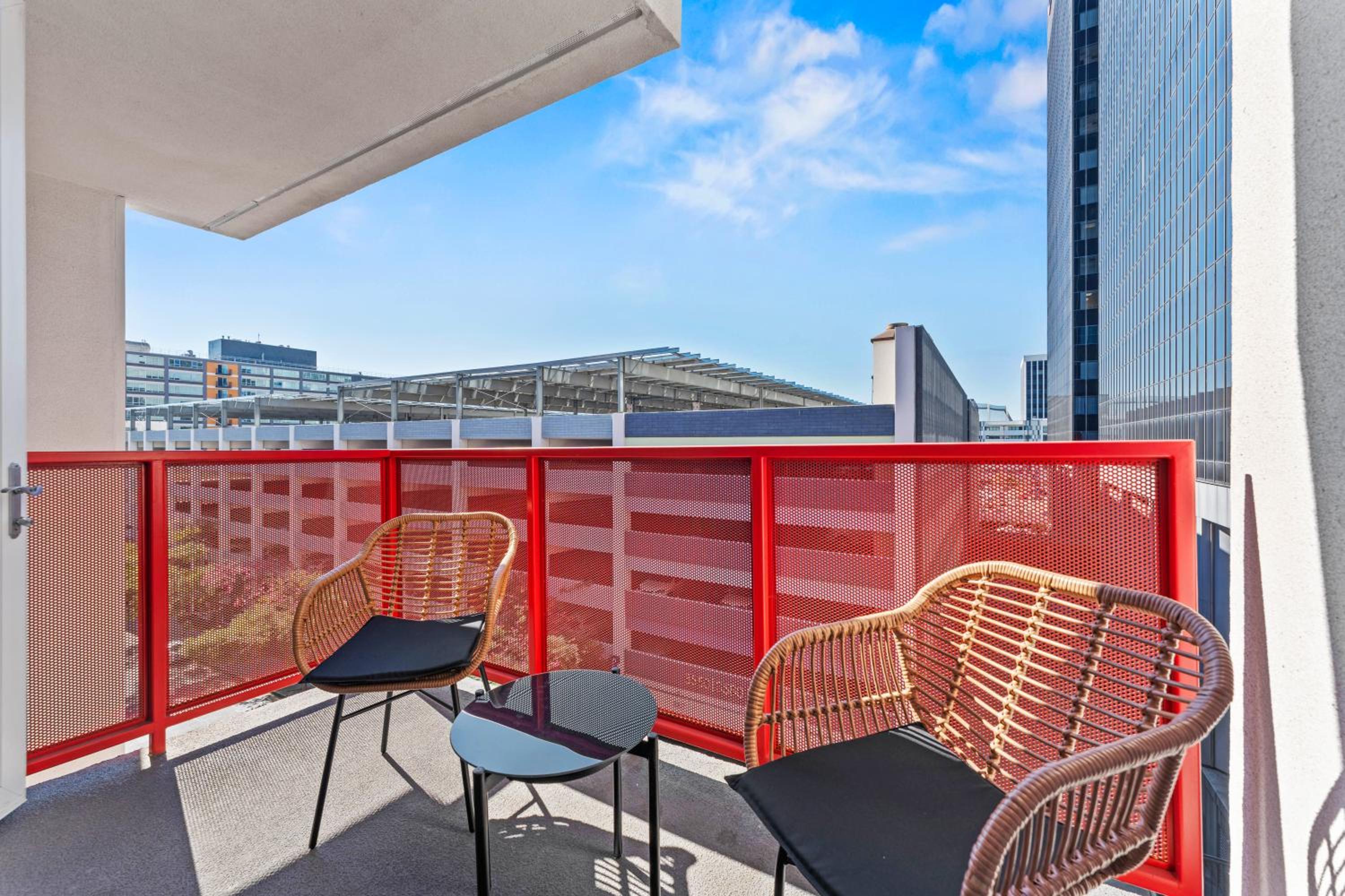 Charming studio room in LA - Conveniently Located Near Downtown! - Image 1