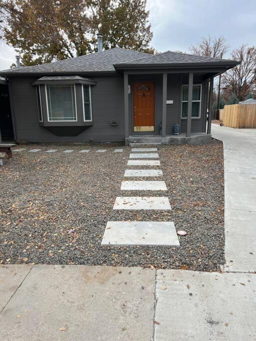Minutes from Downtown, Green belt and Tablerock! view 5