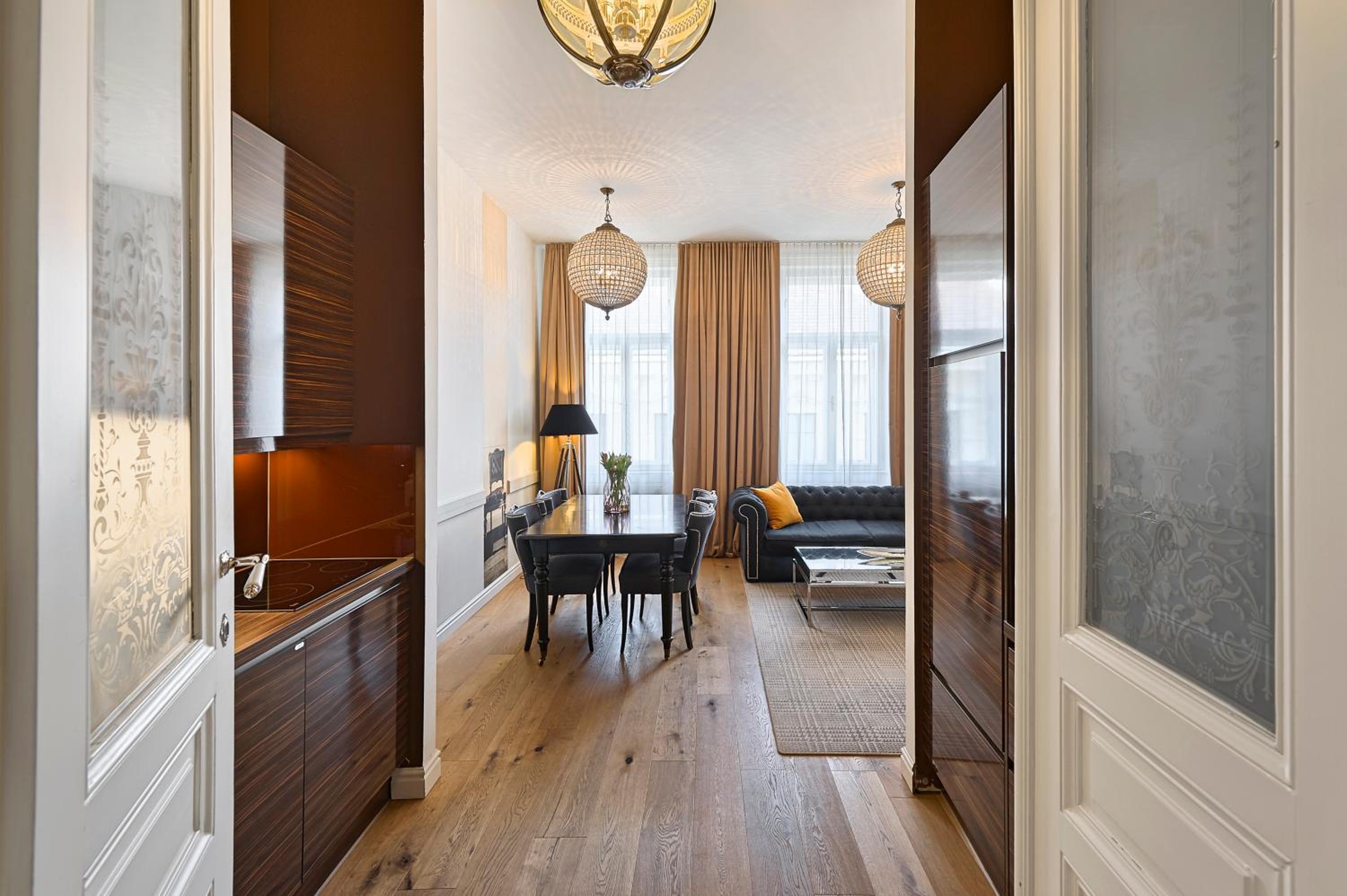 6 rooms Naschmarkt