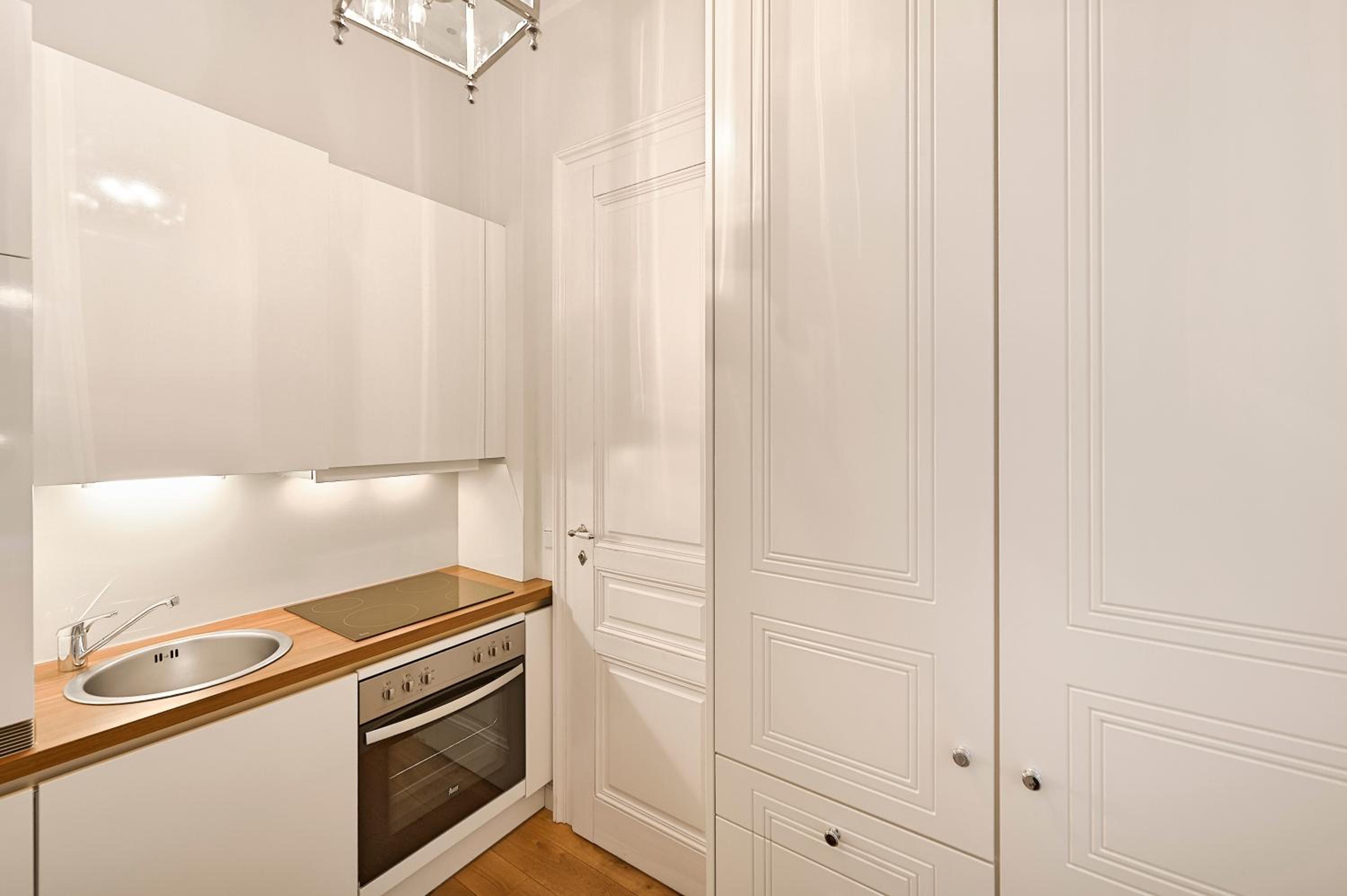 6 rooms Naschmarkt