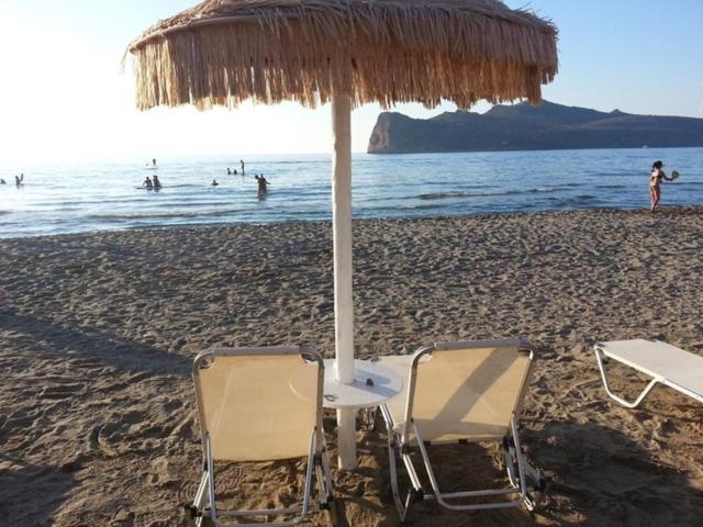 Villa Cicada Chania, Steps from the beach, Car included view 3
