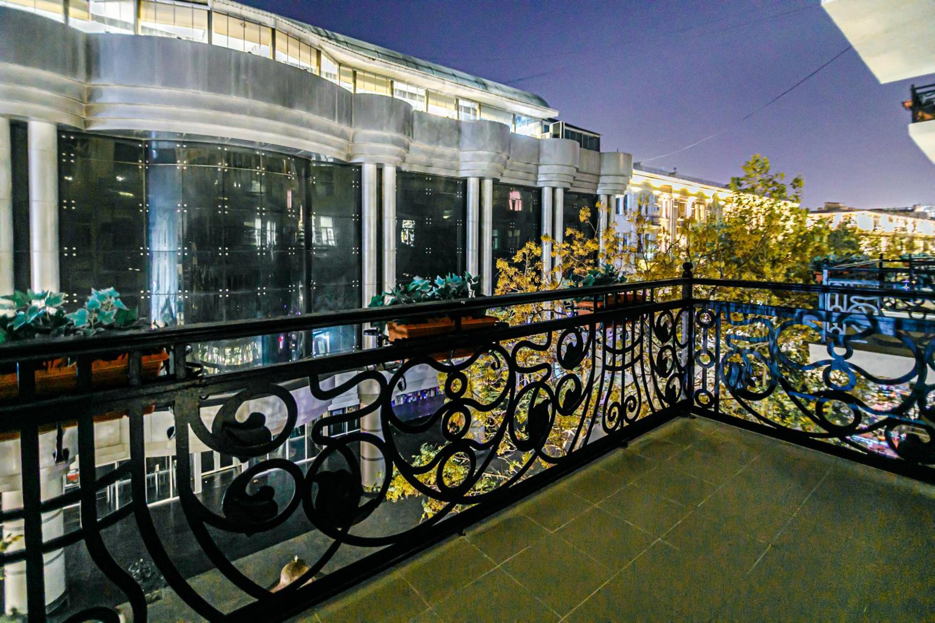 Apartment Nizami 93