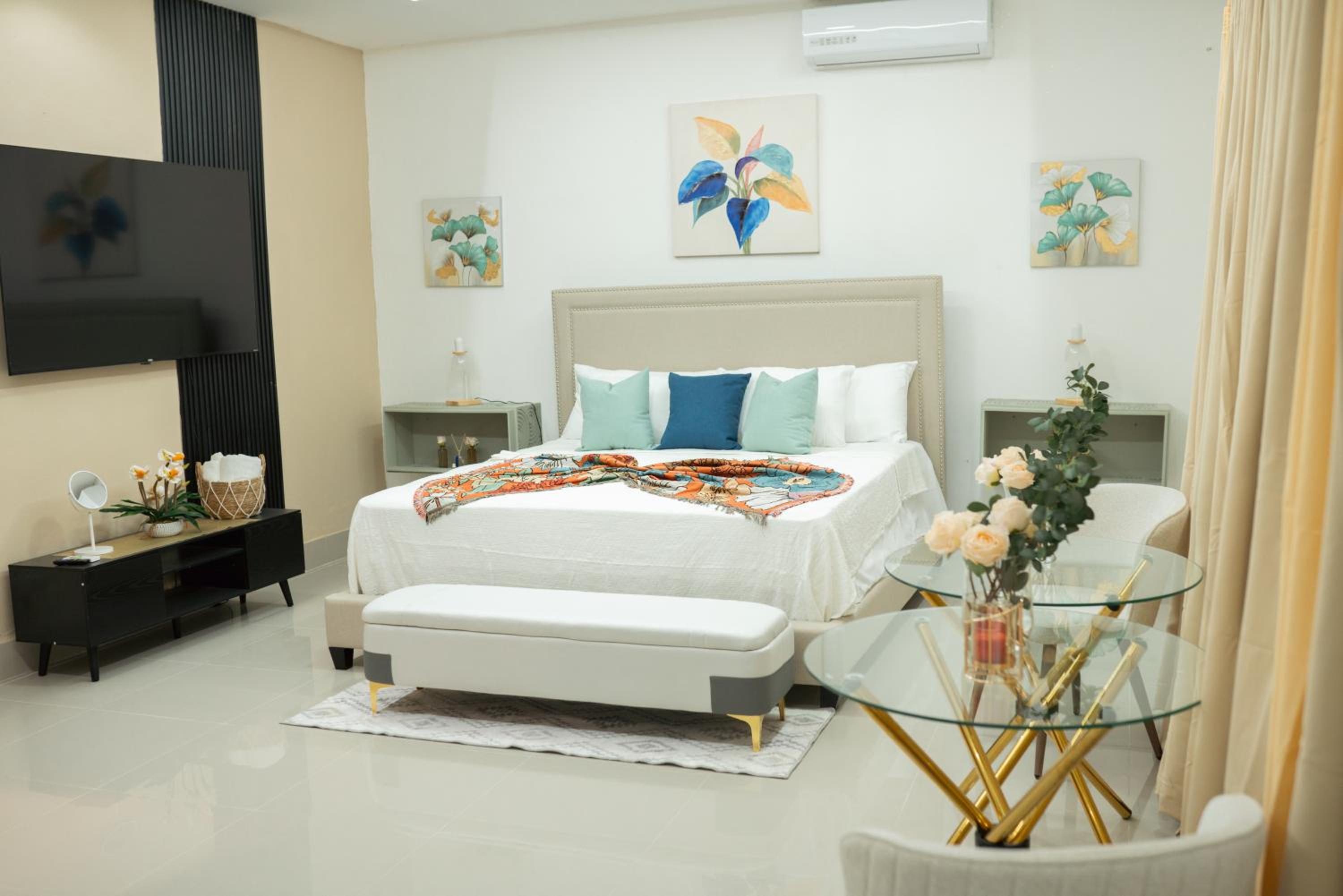 Mia Hostal
