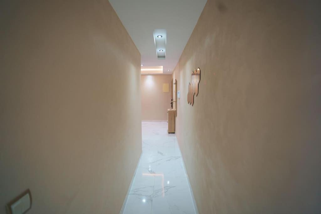 So Stylish Emplacement & Central 2 Chambres Au Coeur De Tanger view 5