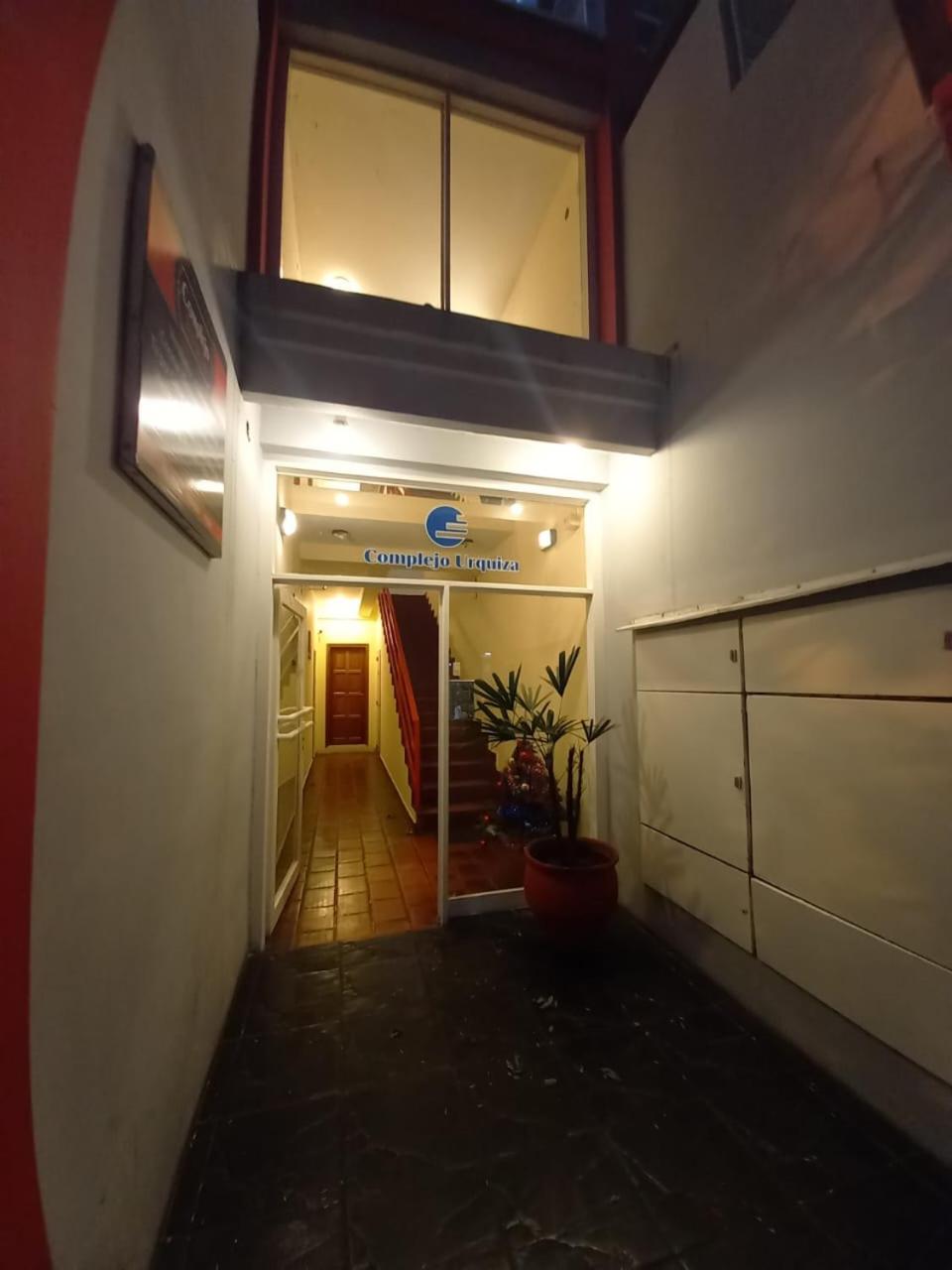 complejo urquiza departamentos
