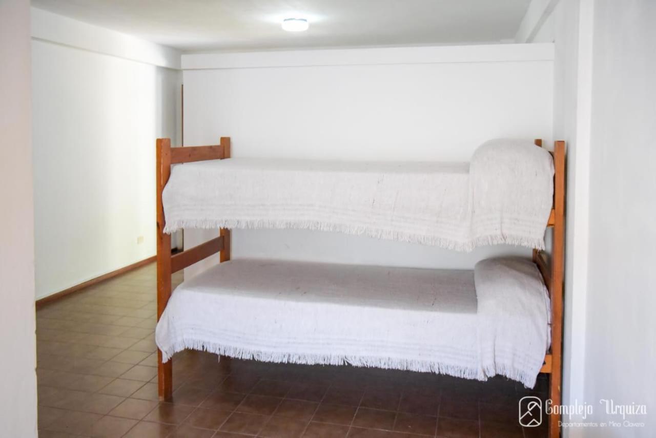 complejo urquiza departamentos