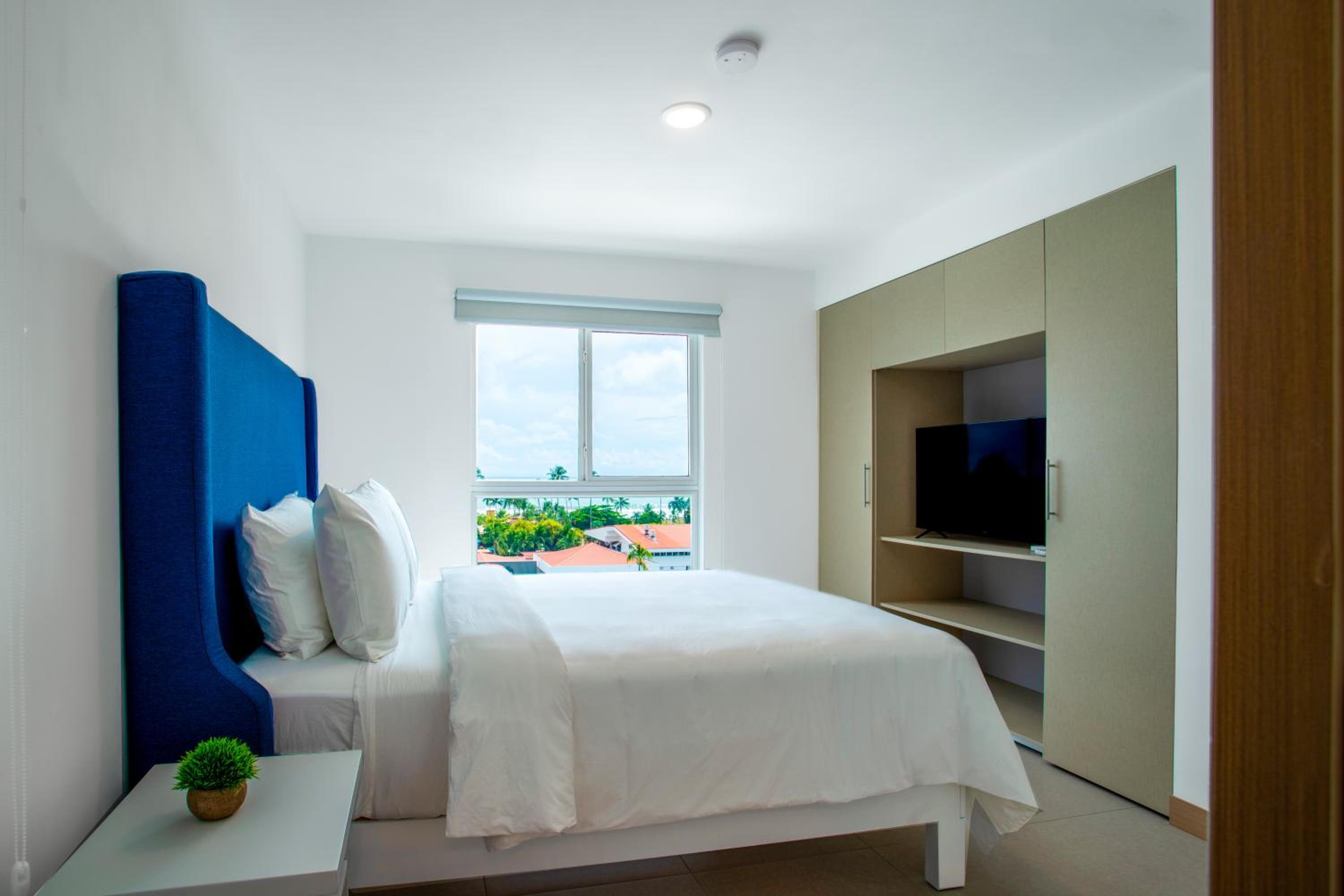 Casago 0702C BRAND NEW RENTAL Family-Friendly Retreat Steps from the Beach