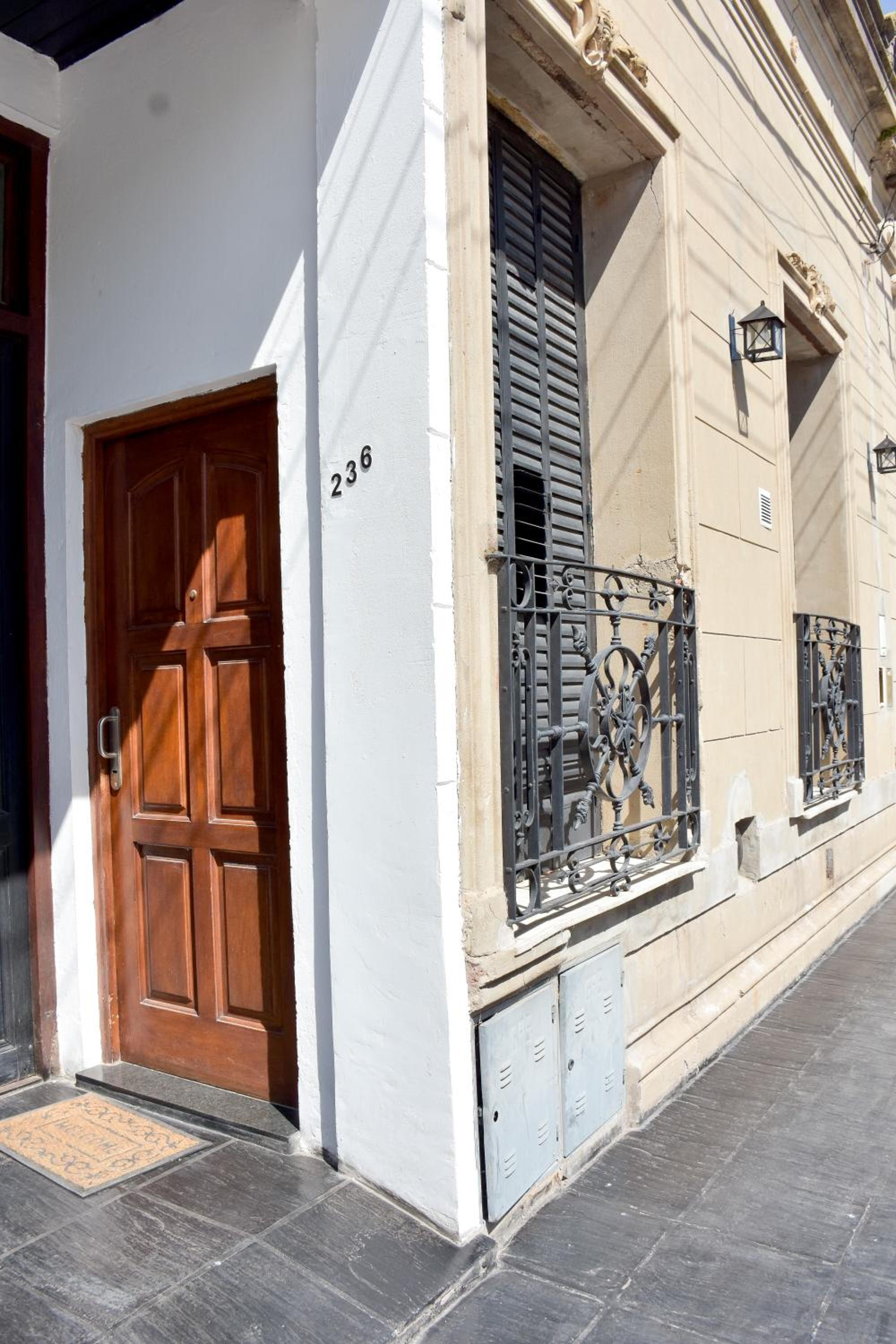 Las Blanquitas- departamento en el centro de Chascomús, a pocos metros de la laguna