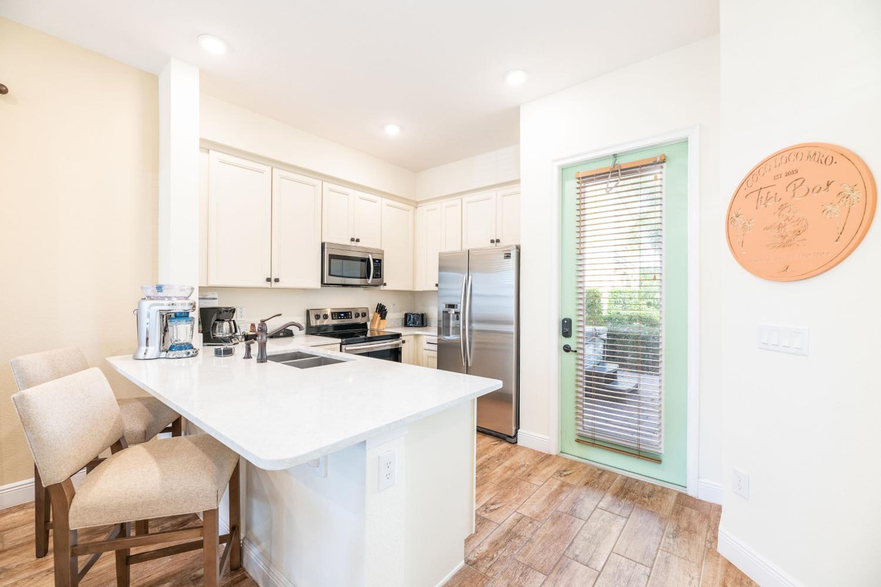 Charming Cottage With Private Hot Tub Near Disney With Margaritaville Resort & Island H2O Access - 3025Sp